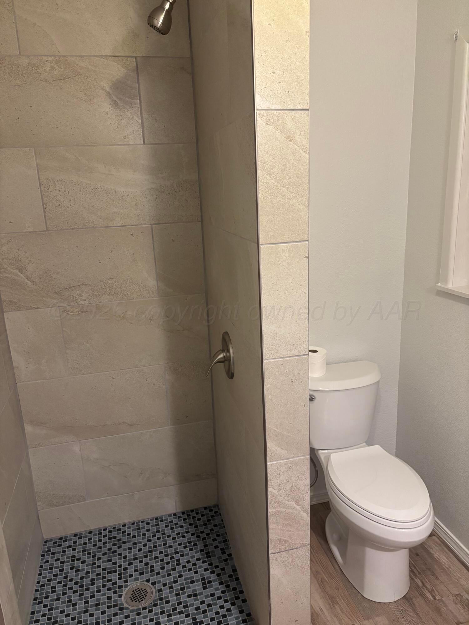 606 Ne Avenue C Property Photo 14