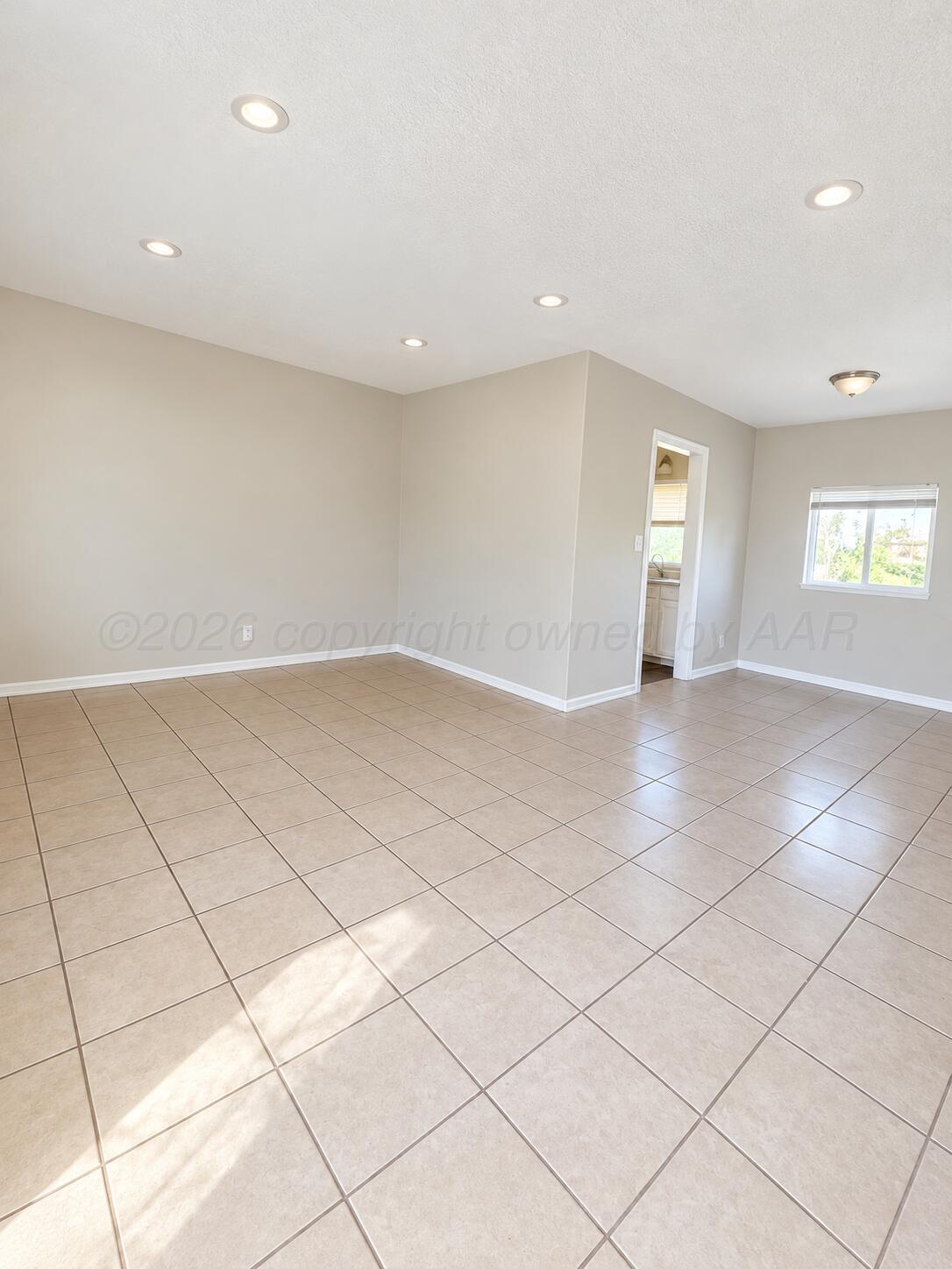 1808 Magnolia Property Photo 3