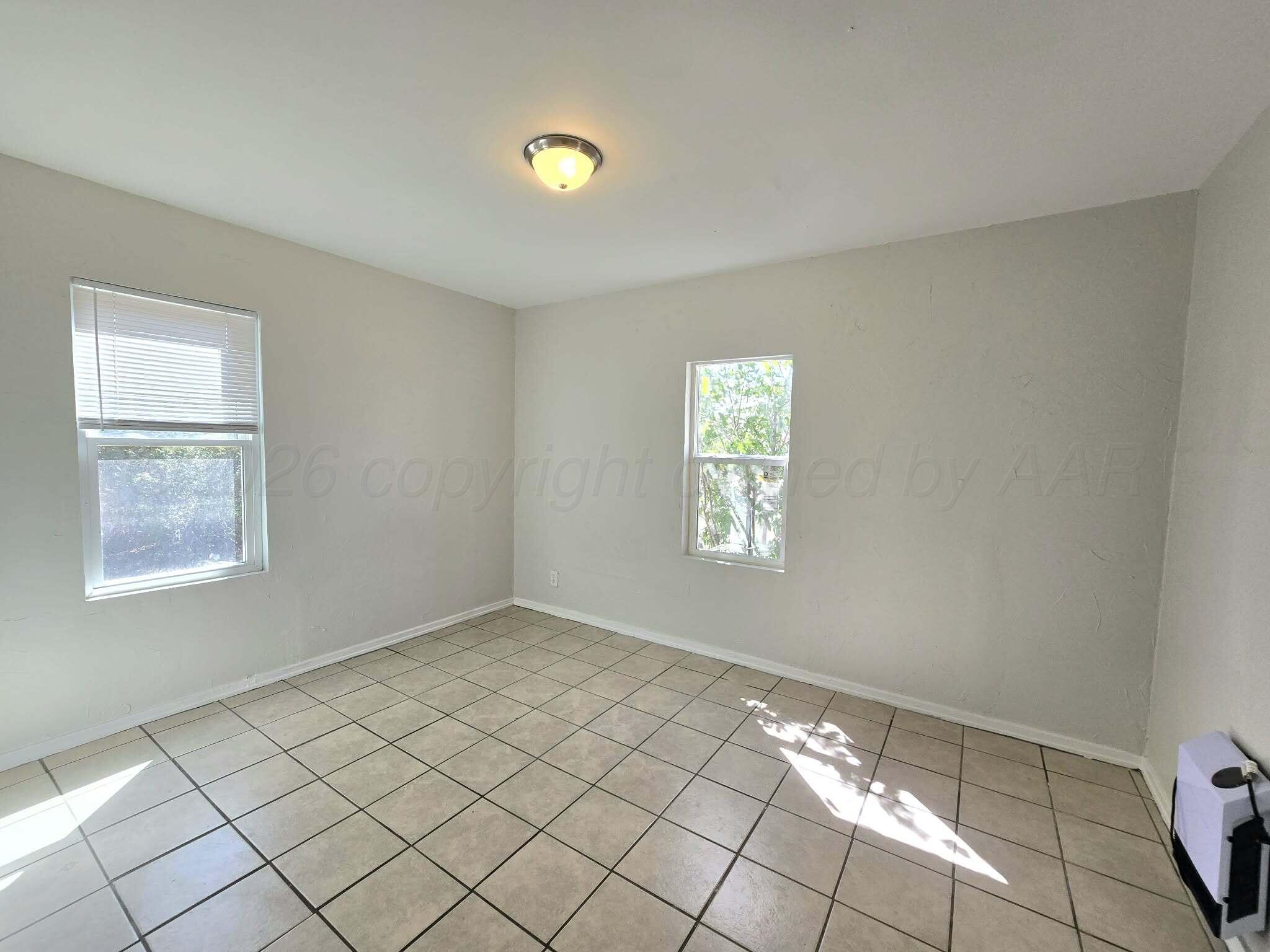 1808 Magnolia Property Photo 5