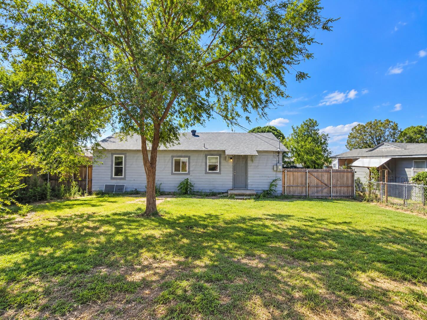 1808 Magnolia Property Photo 20