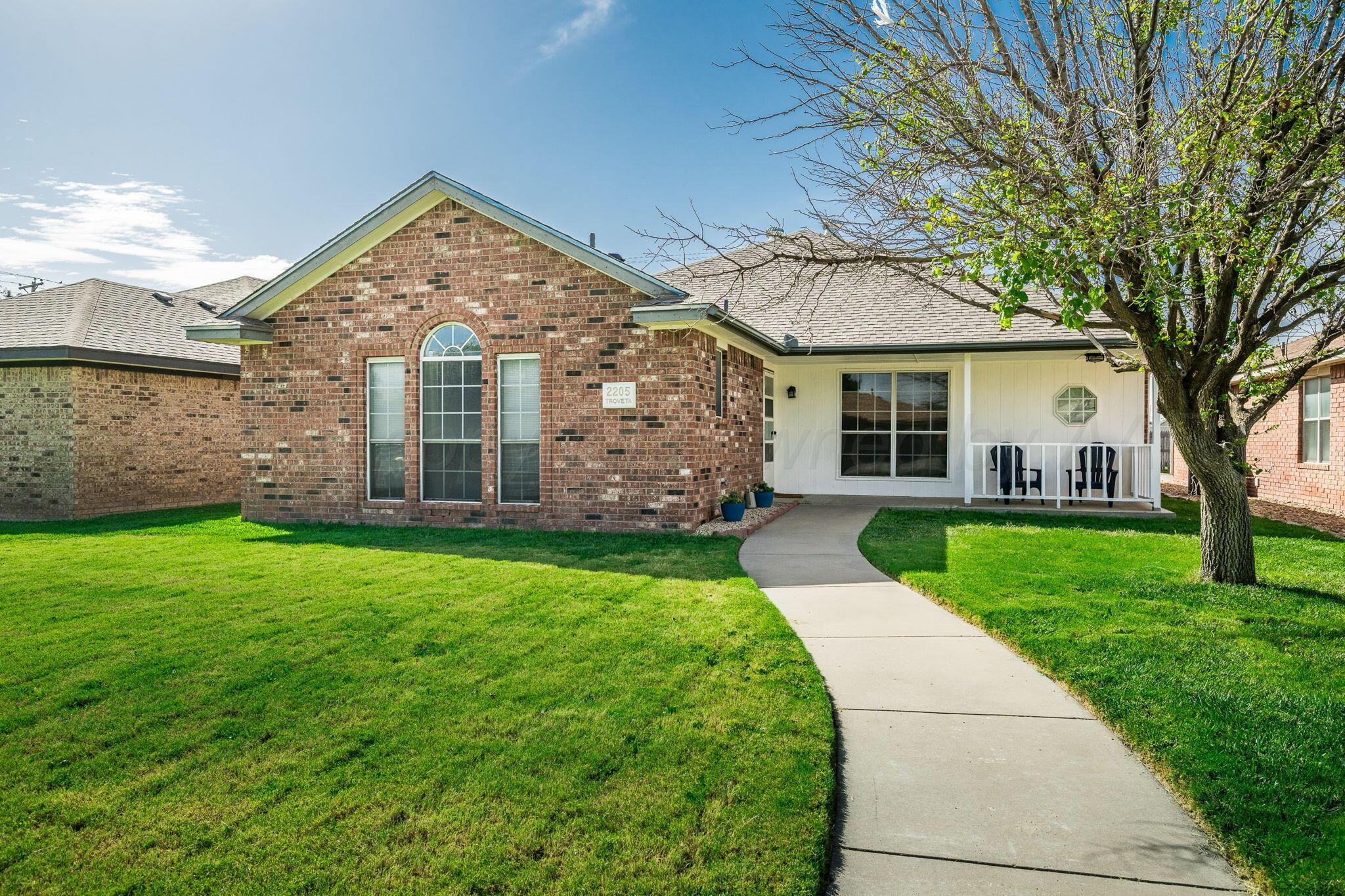 2205 Troveta Drive Property Photo 1