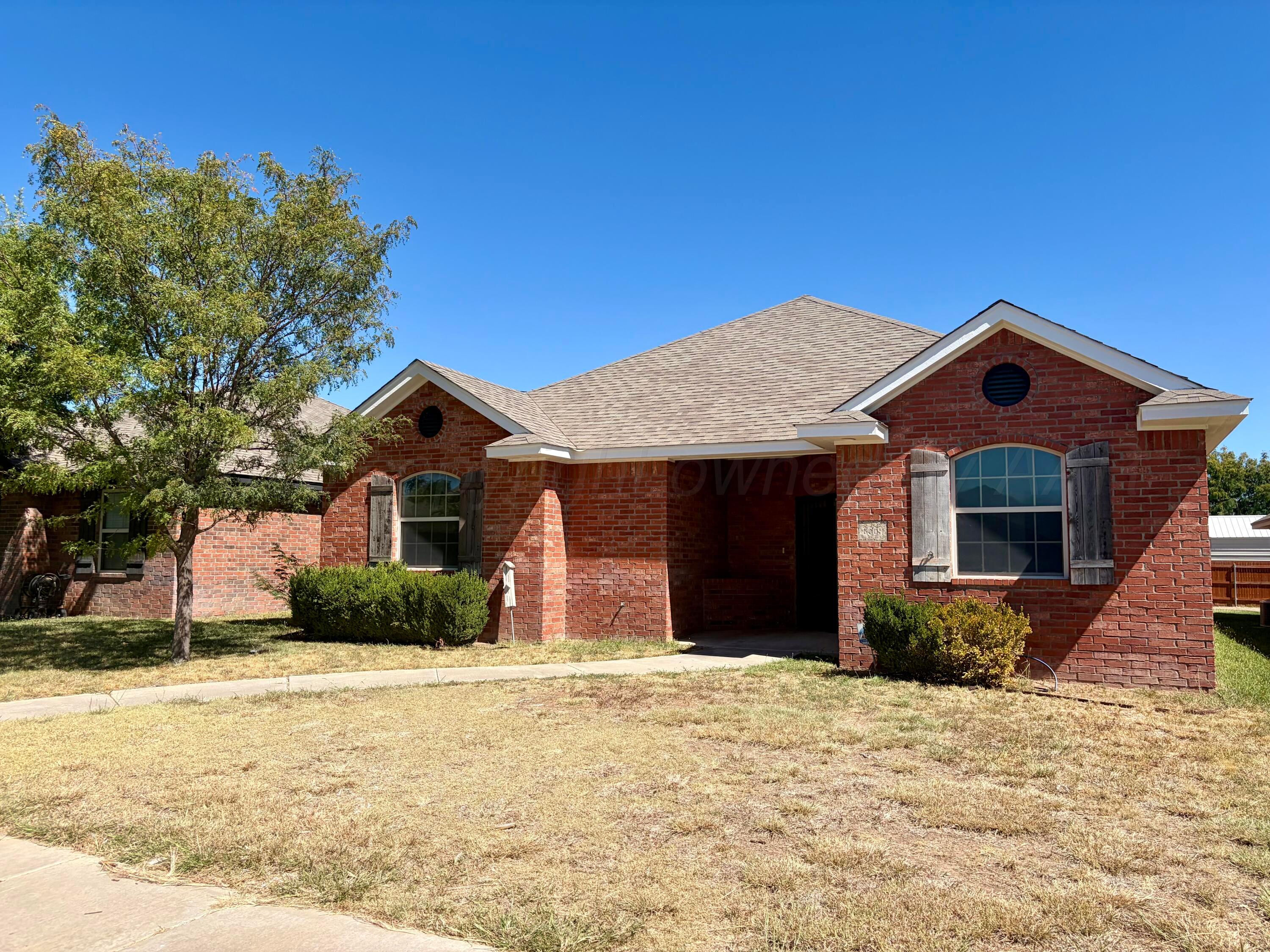 8509 BARSTOW Drive Property Photo 1