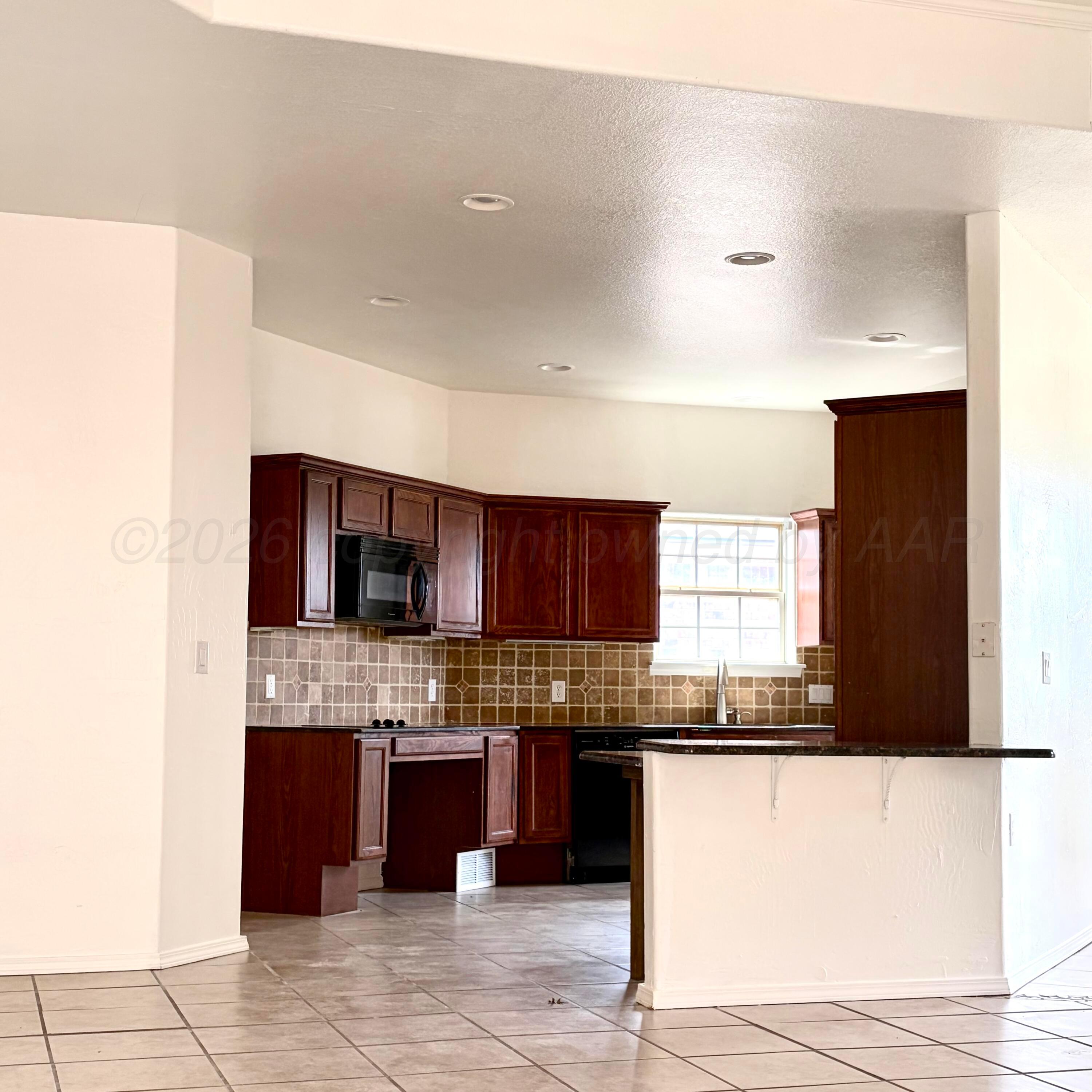 8509 Barstow Drive Property Photo 9