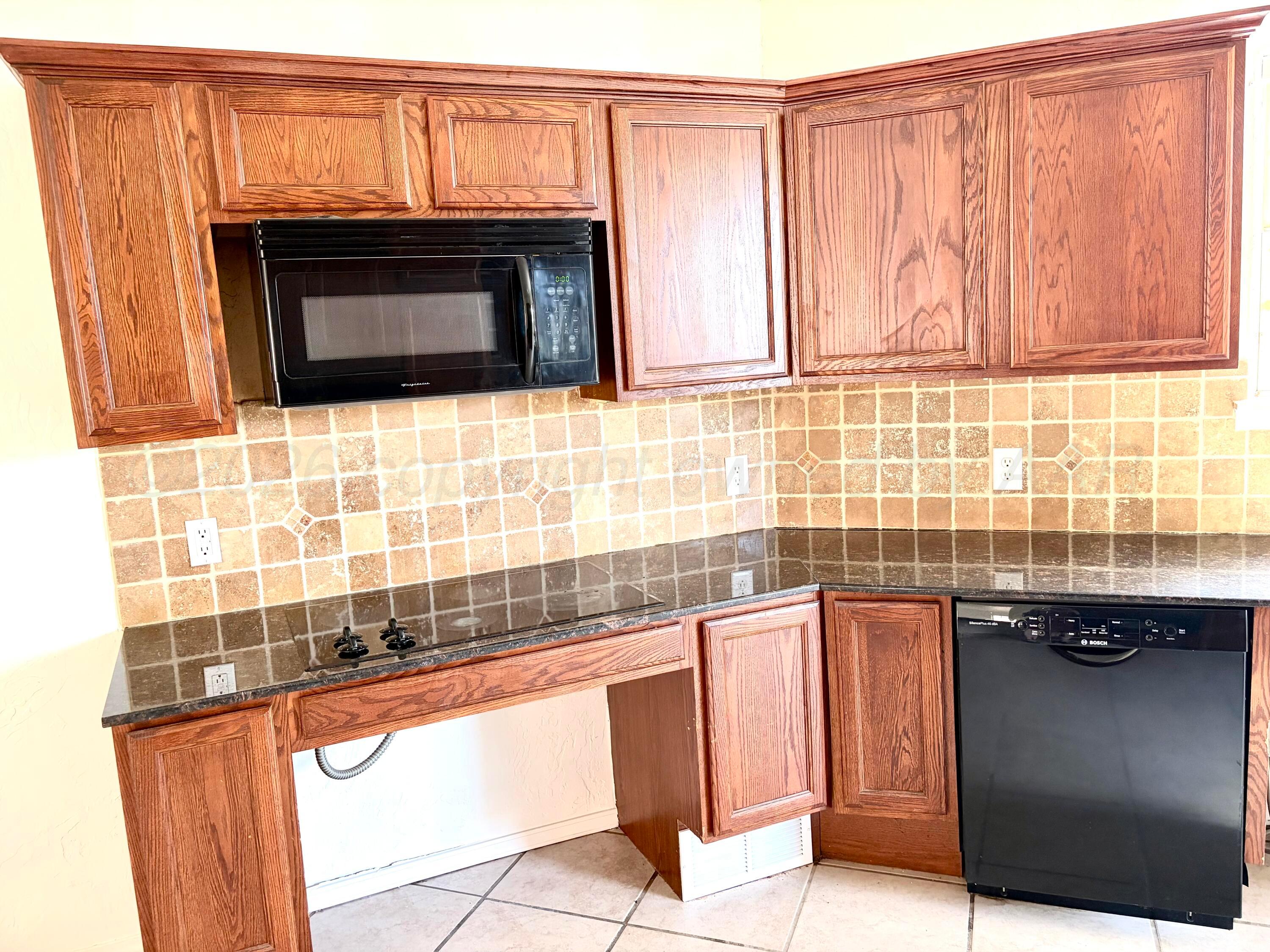 8509 Barstow Drive Property Photo 10