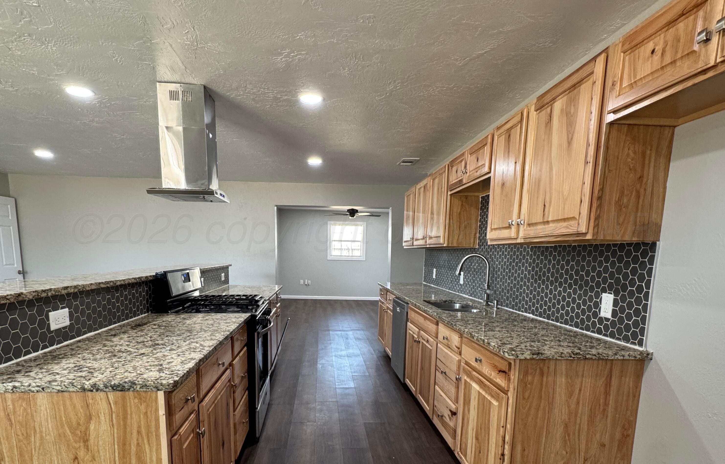709 Cherokee Drive Property Photo 2