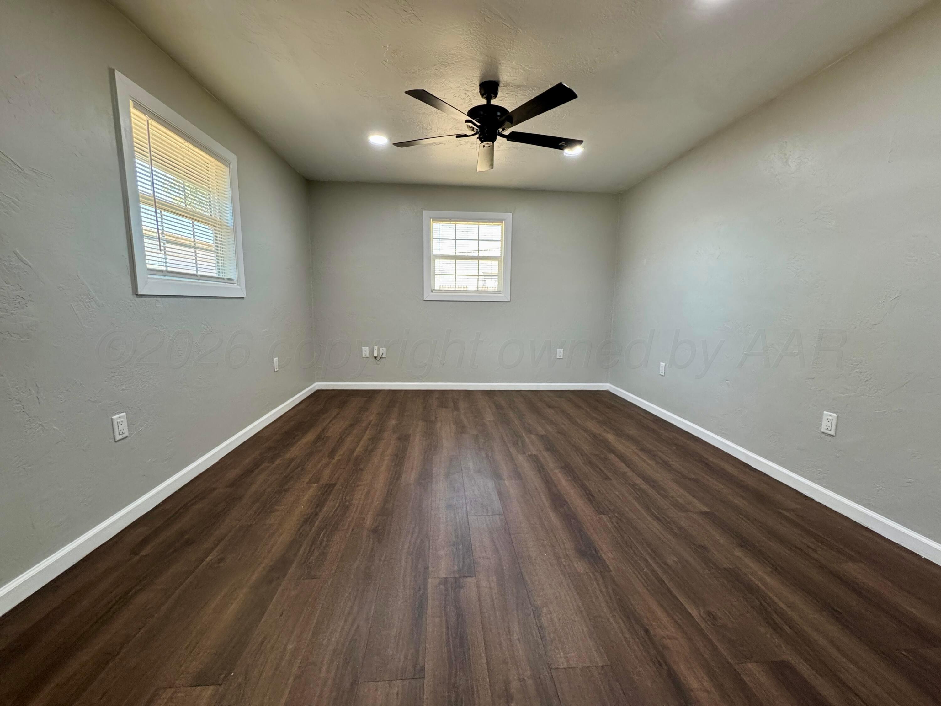 709 Cherokee Drive Property Photo 4
