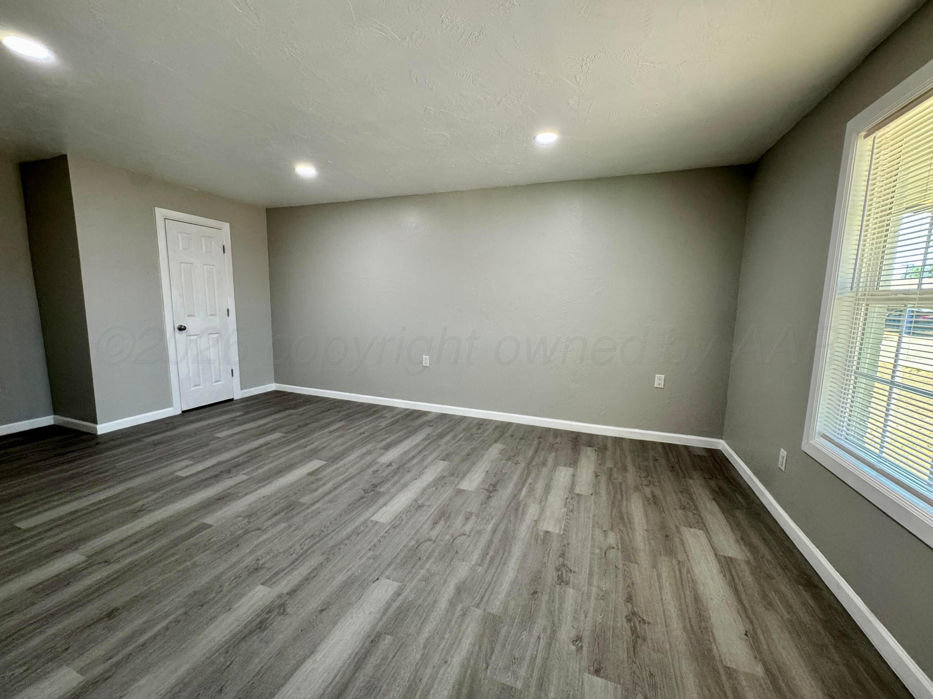 709 Cherokee Drive Property Photo 6