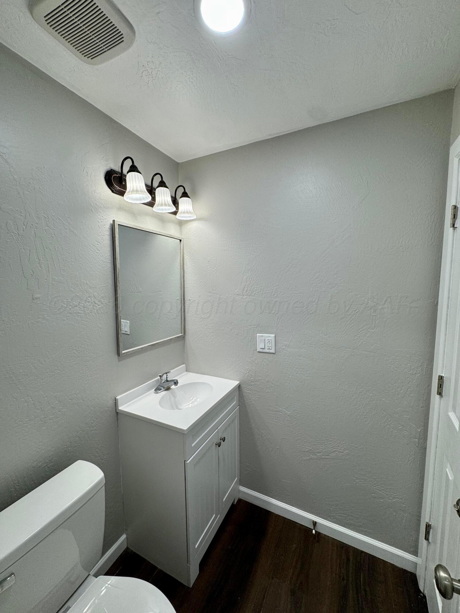 709 Cherokee Drive Property Photo 11