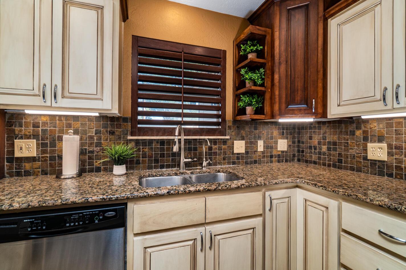 5106 Black Oak Drive Property Photo 10