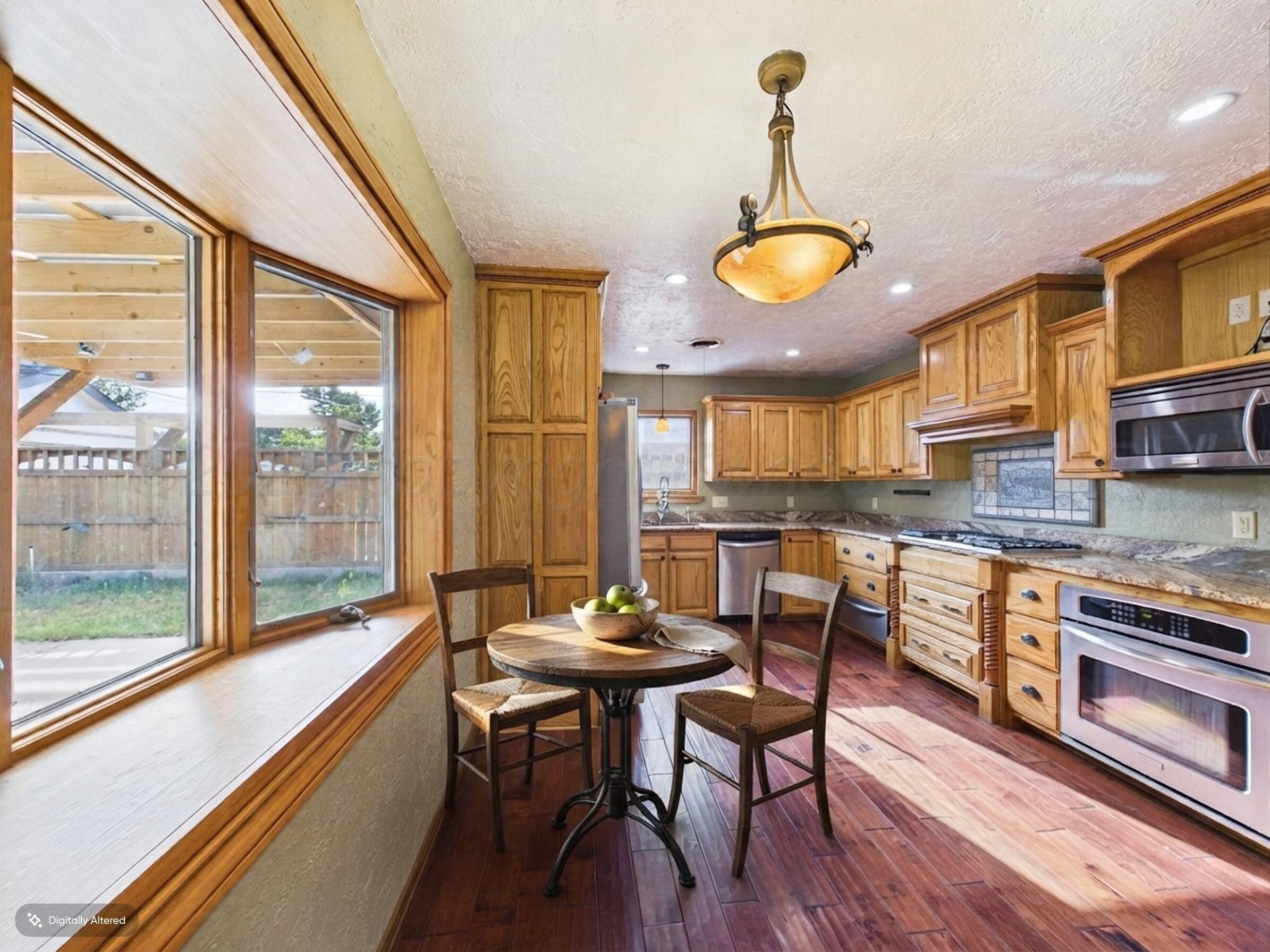 407 Mustang Street Property Photo 4