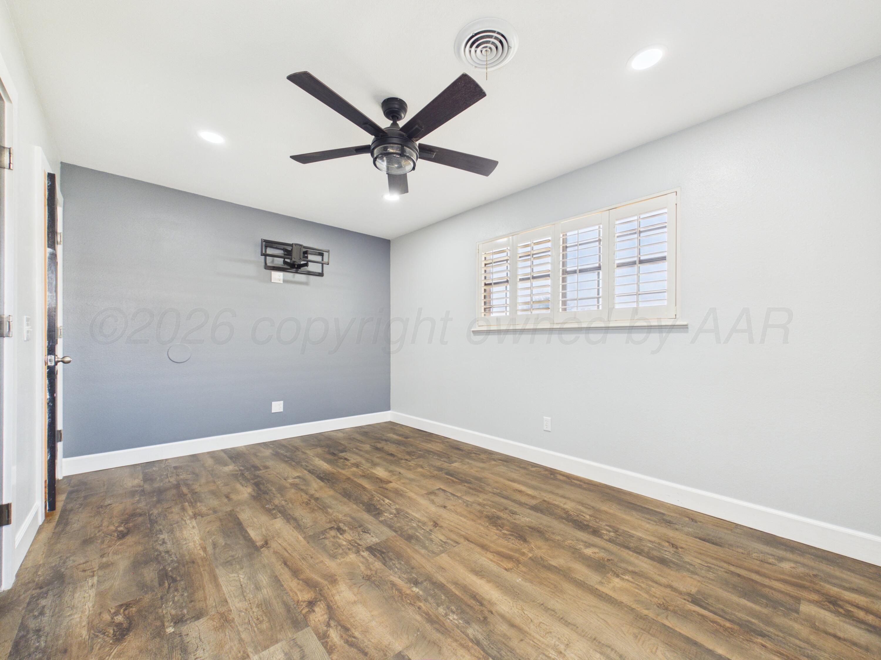 407 Mustang Street Property Photo 24