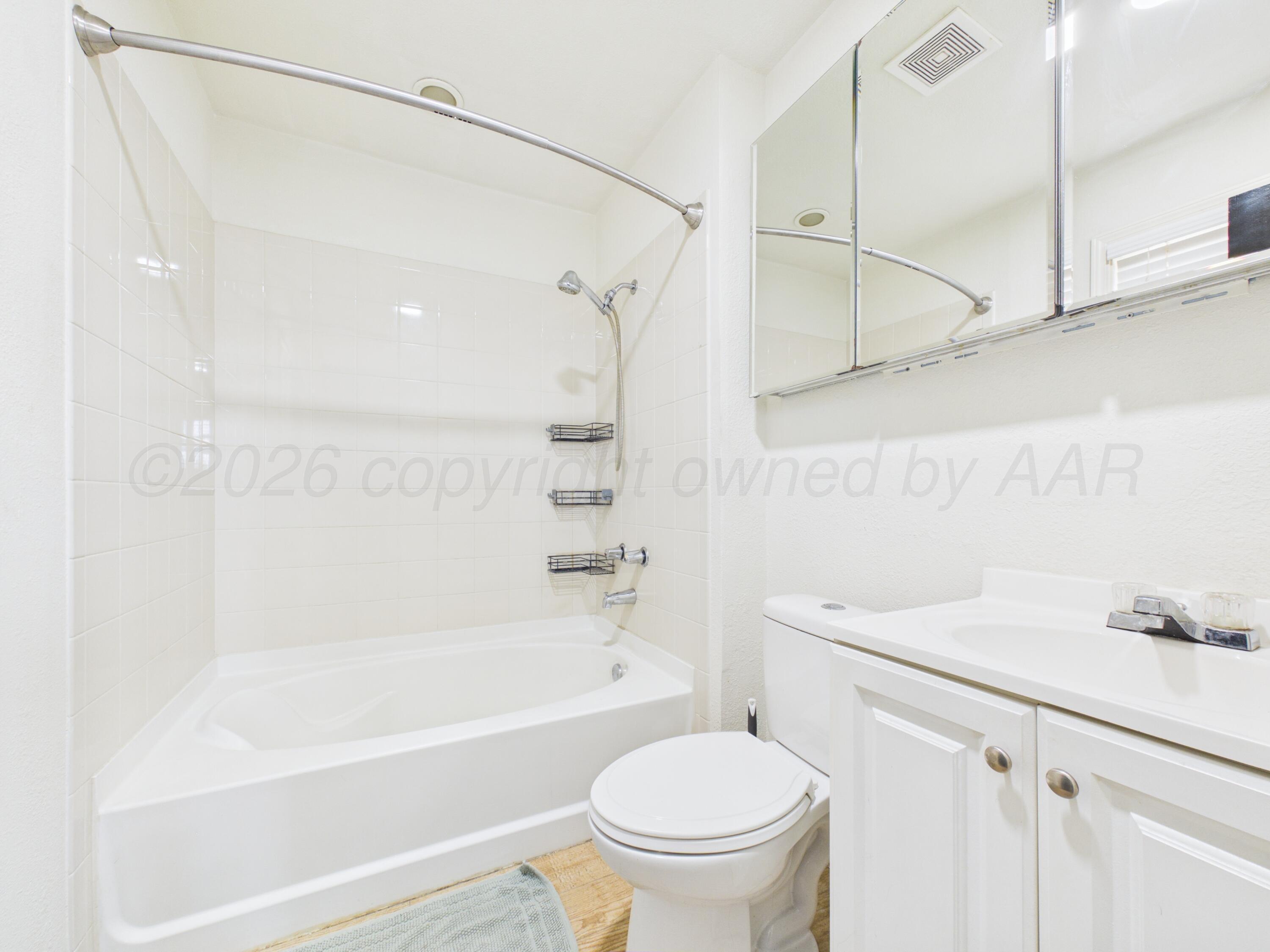 407 Mustang Street Property Photo 27