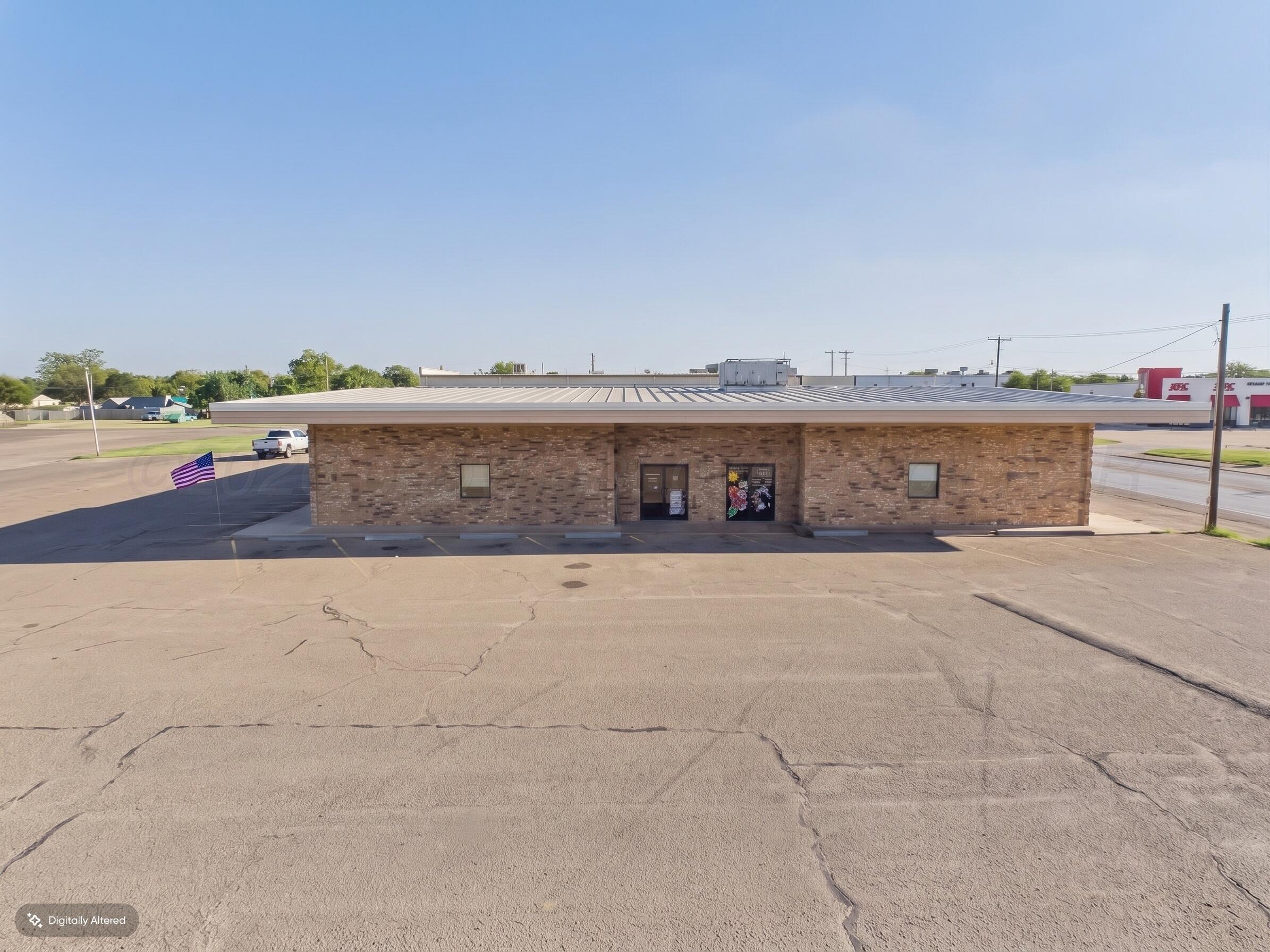 2217/2218 Perryton Parkway Property Photo 1