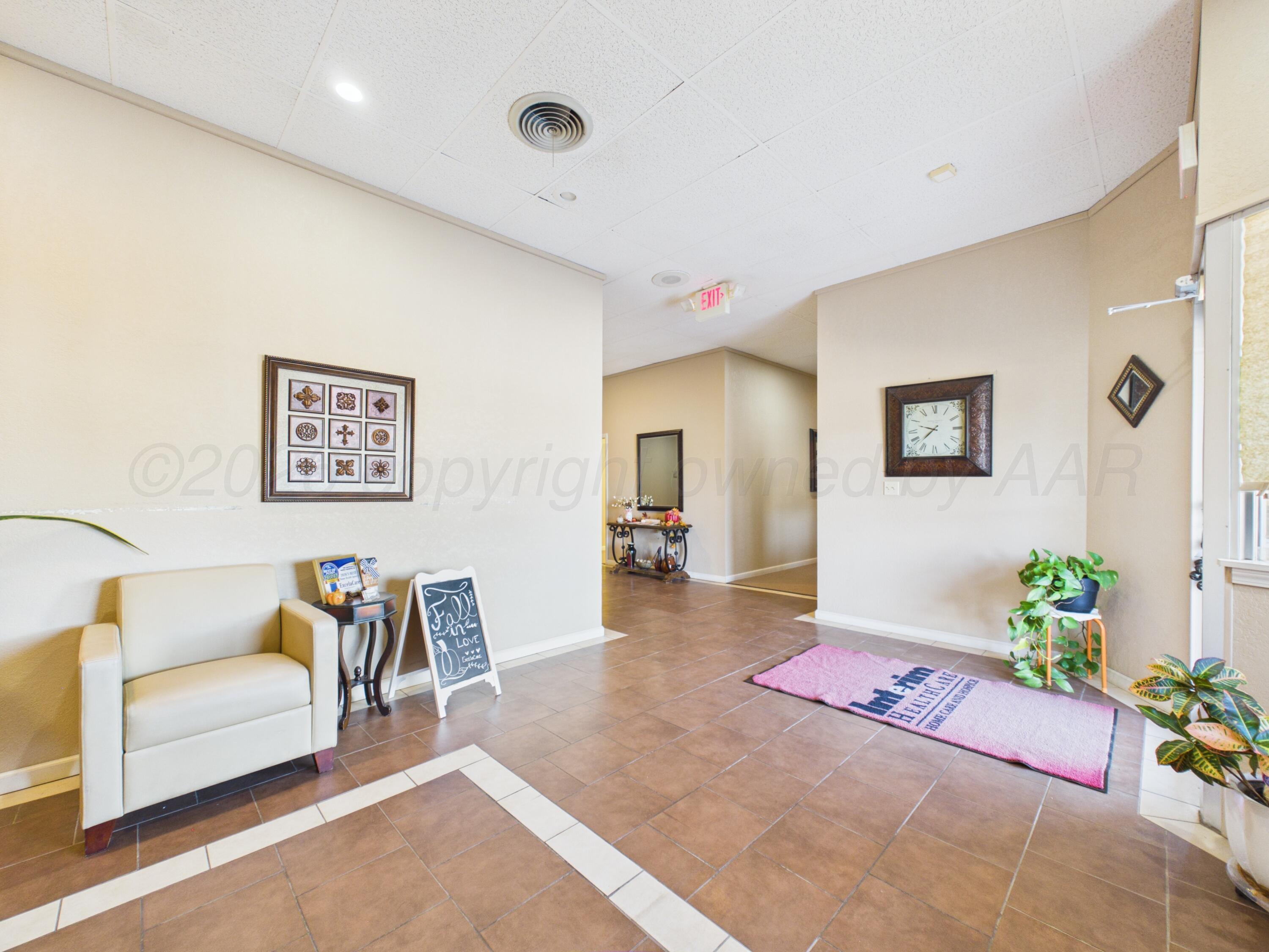 2217/2218 Perryton Parkway Property Photo 24