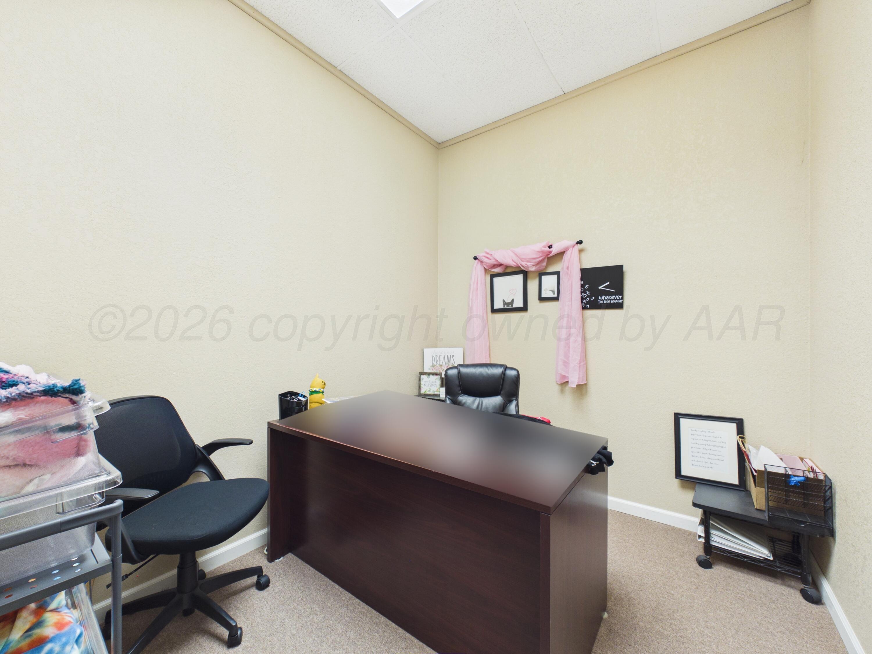 2217/2218 Perryton Parkway Property Photo 33