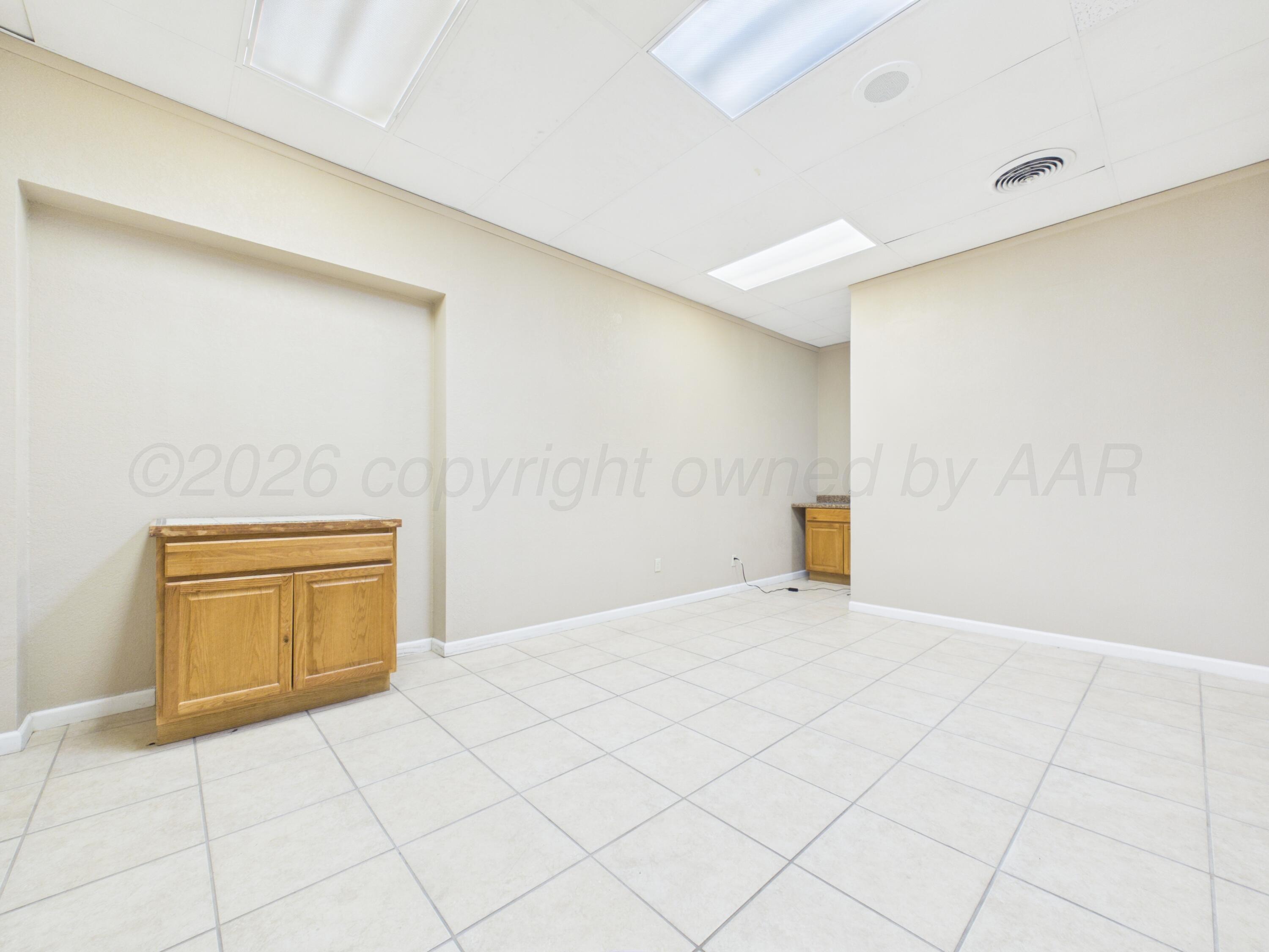 2217/2218 Perryton Parkway Property Photo 43