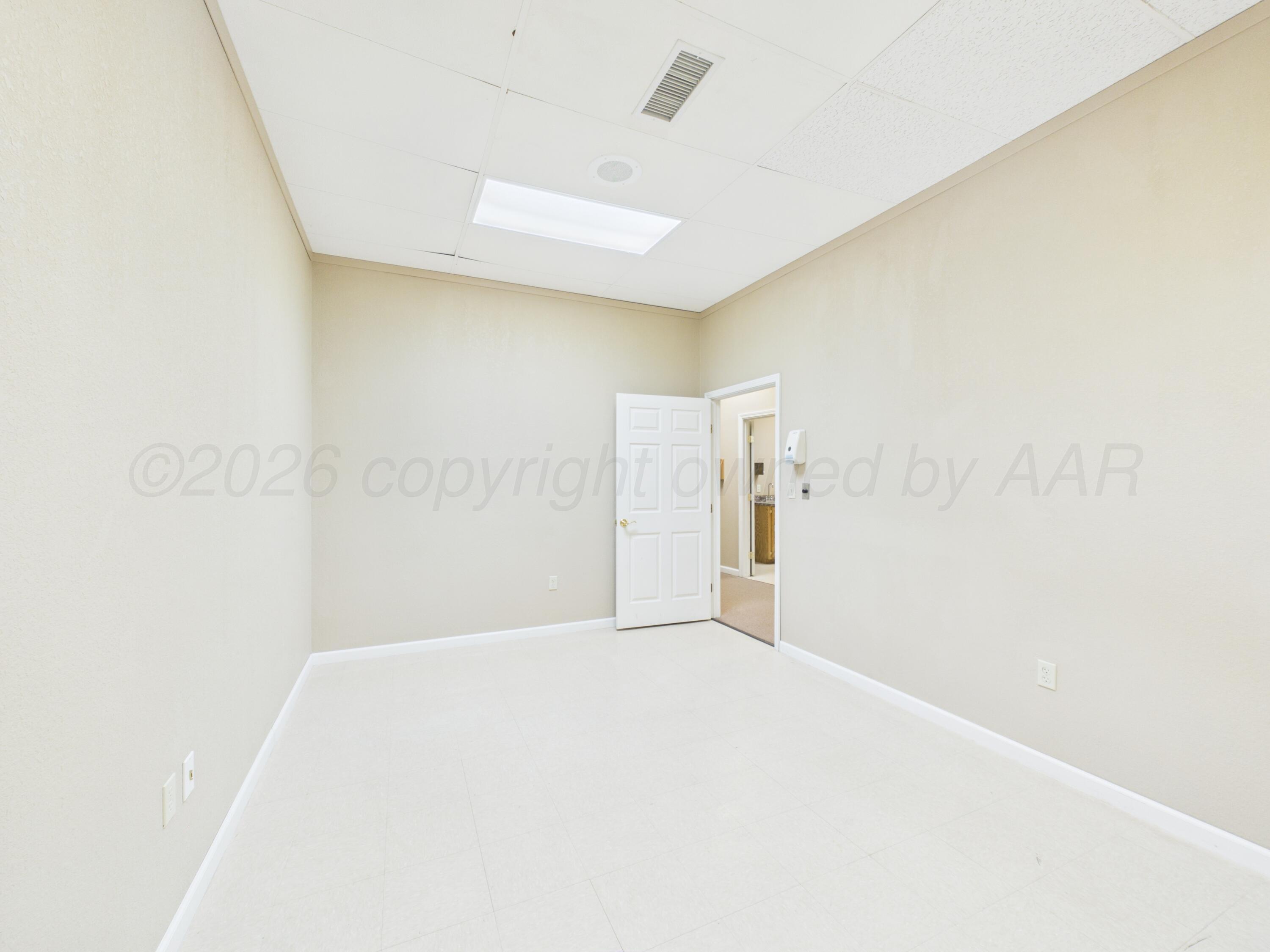2217/2218 Perryton Parkway Property Photo 48