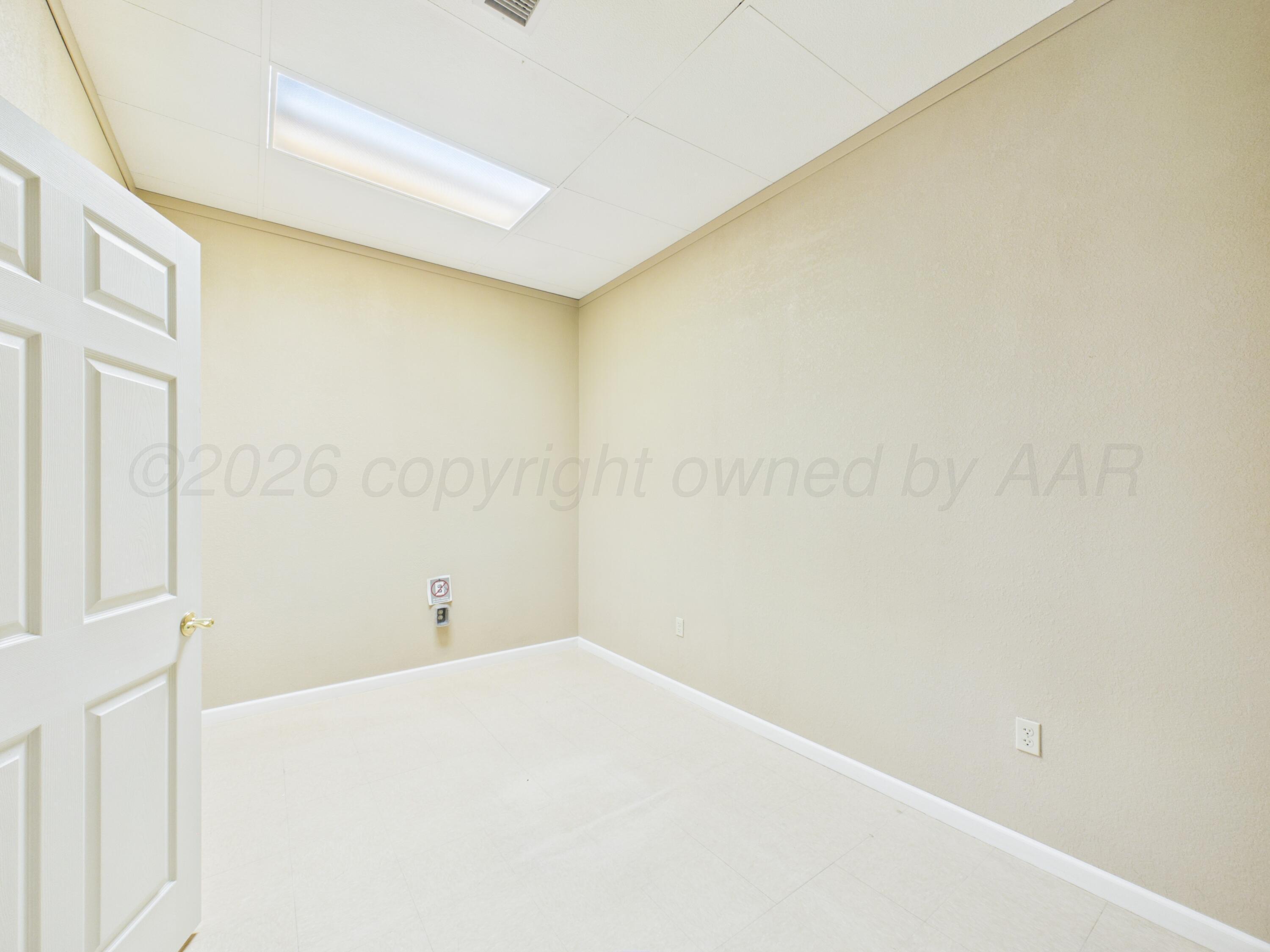 2217/2218 Perryton Parkway Property Photo 52