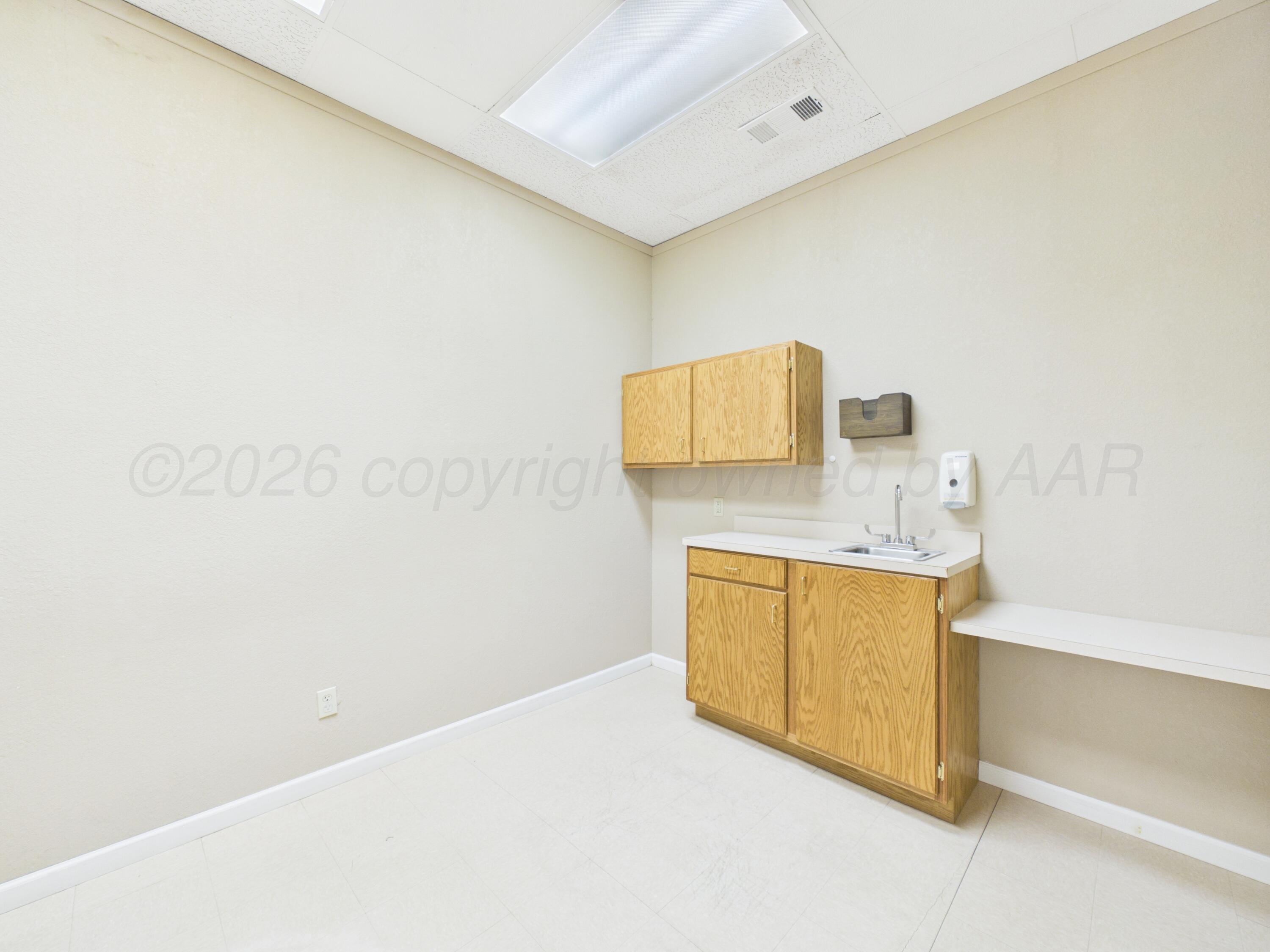 2217/2218 Perryton Parkway Property Photo 55