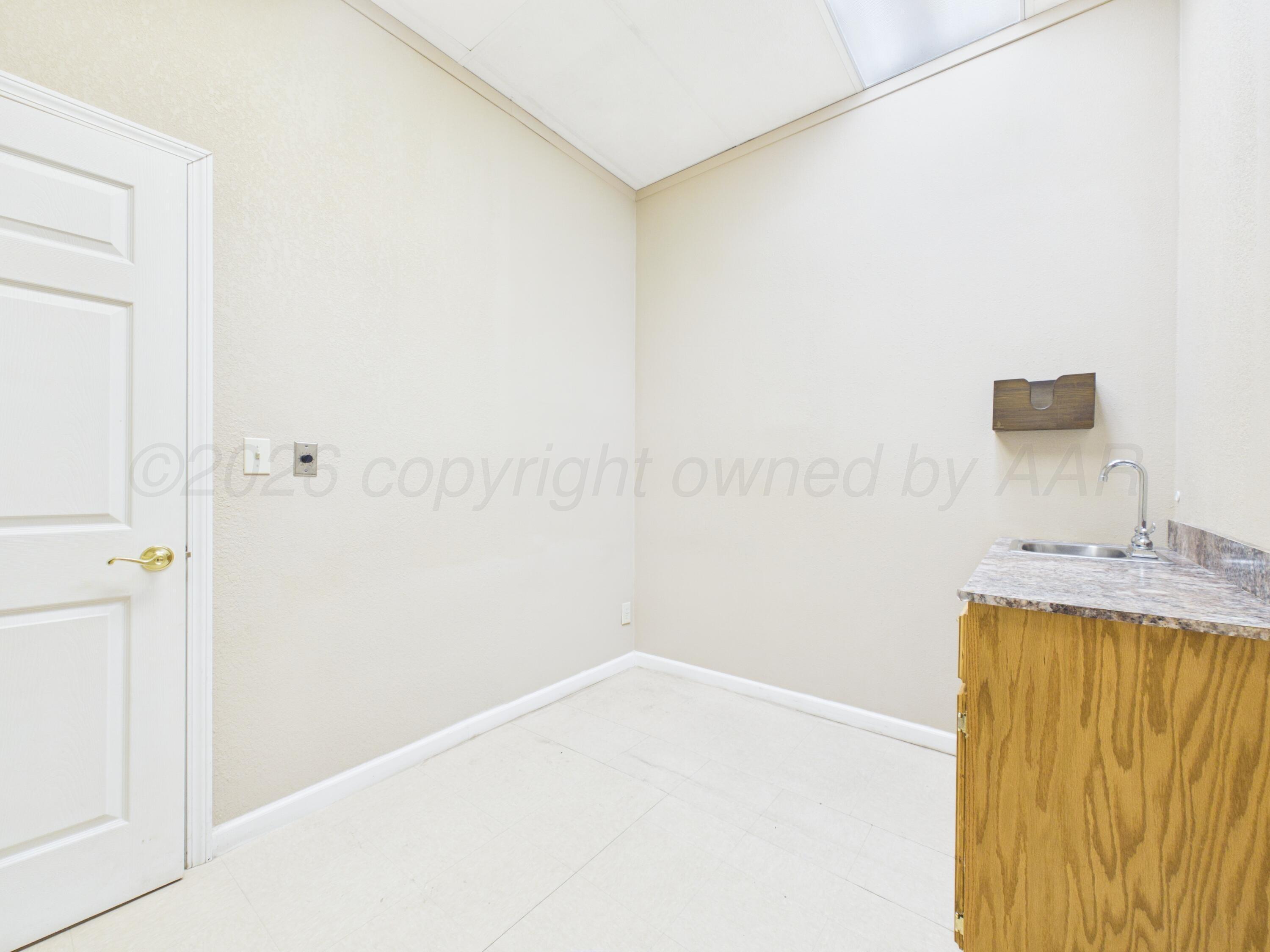2217/2218 Perryton Parkway Property Photo 60
