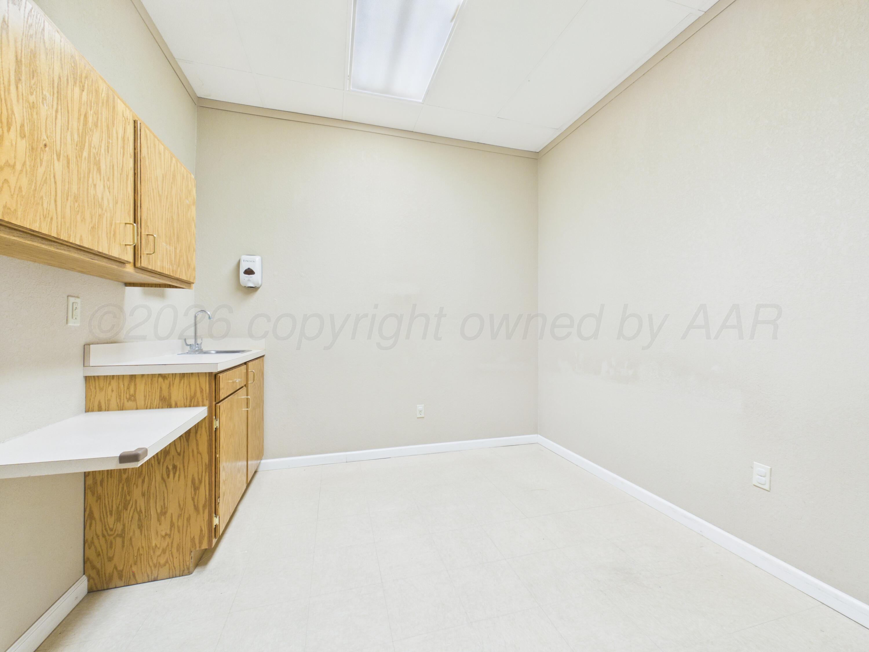 2217/2218 Perryton Parkway Property Photo 70
