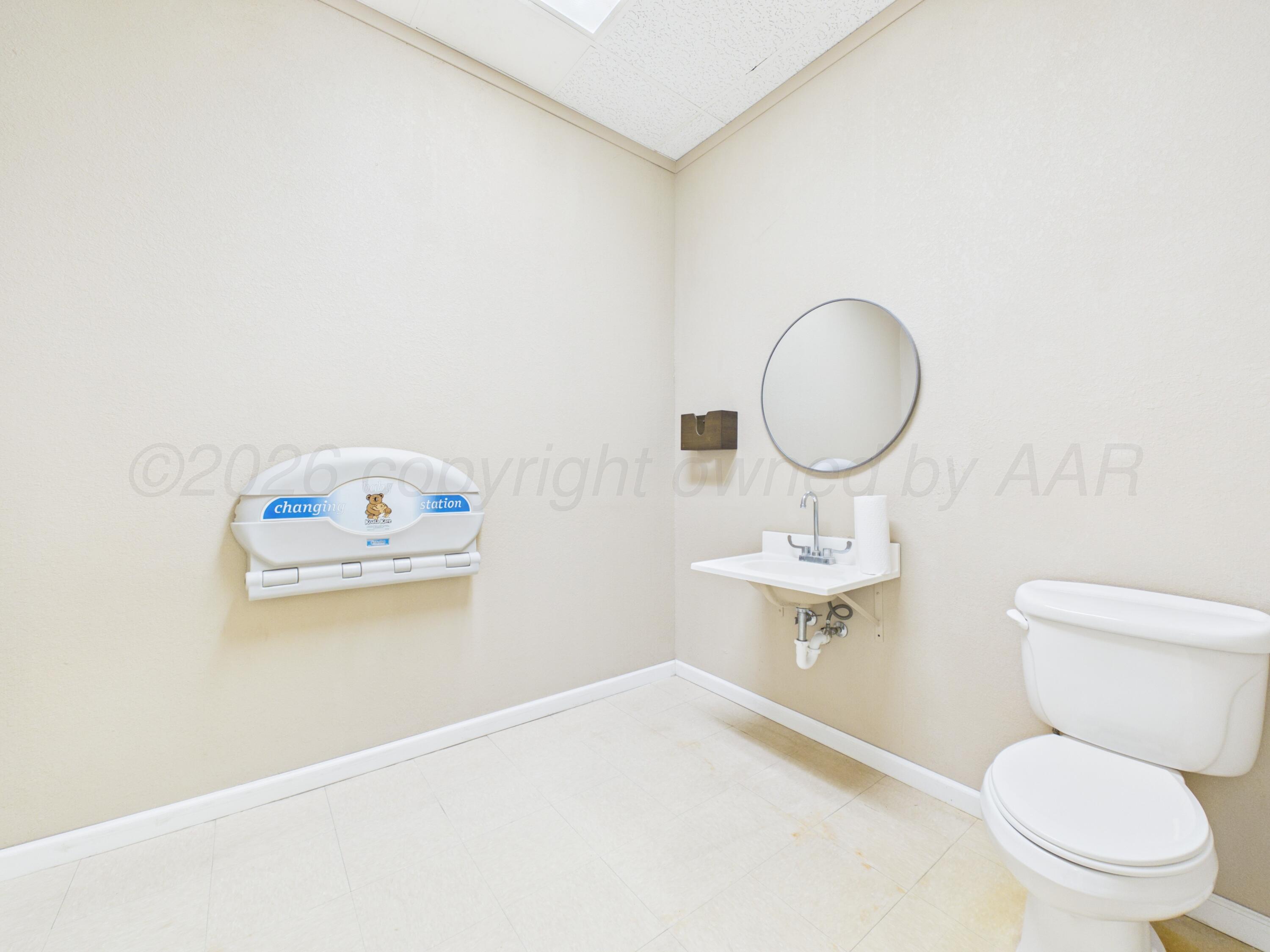 2217/2218 Perryton Parkway Property Photo 79