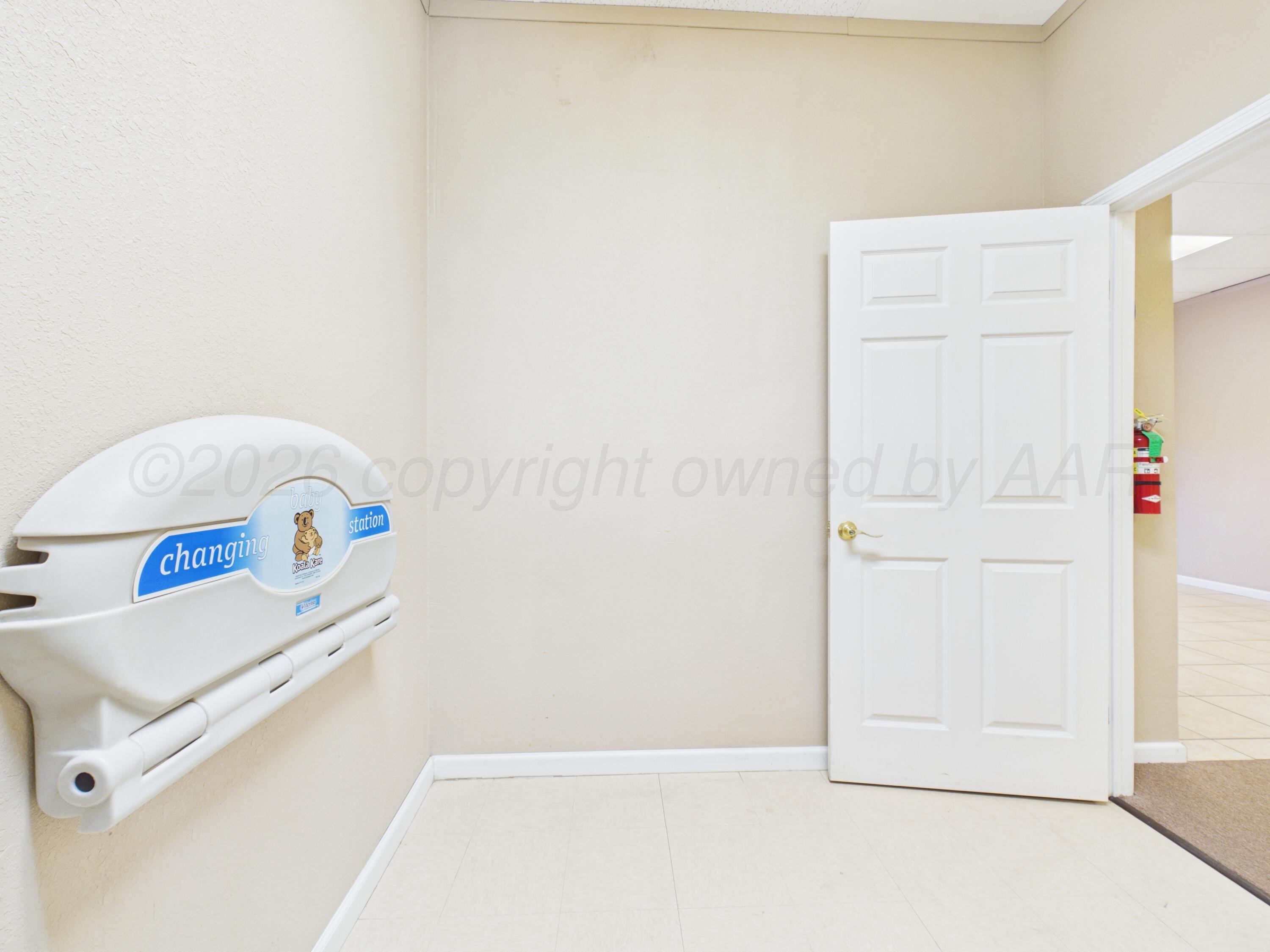 2217/2218 Perryton Parkway Property Photo 81