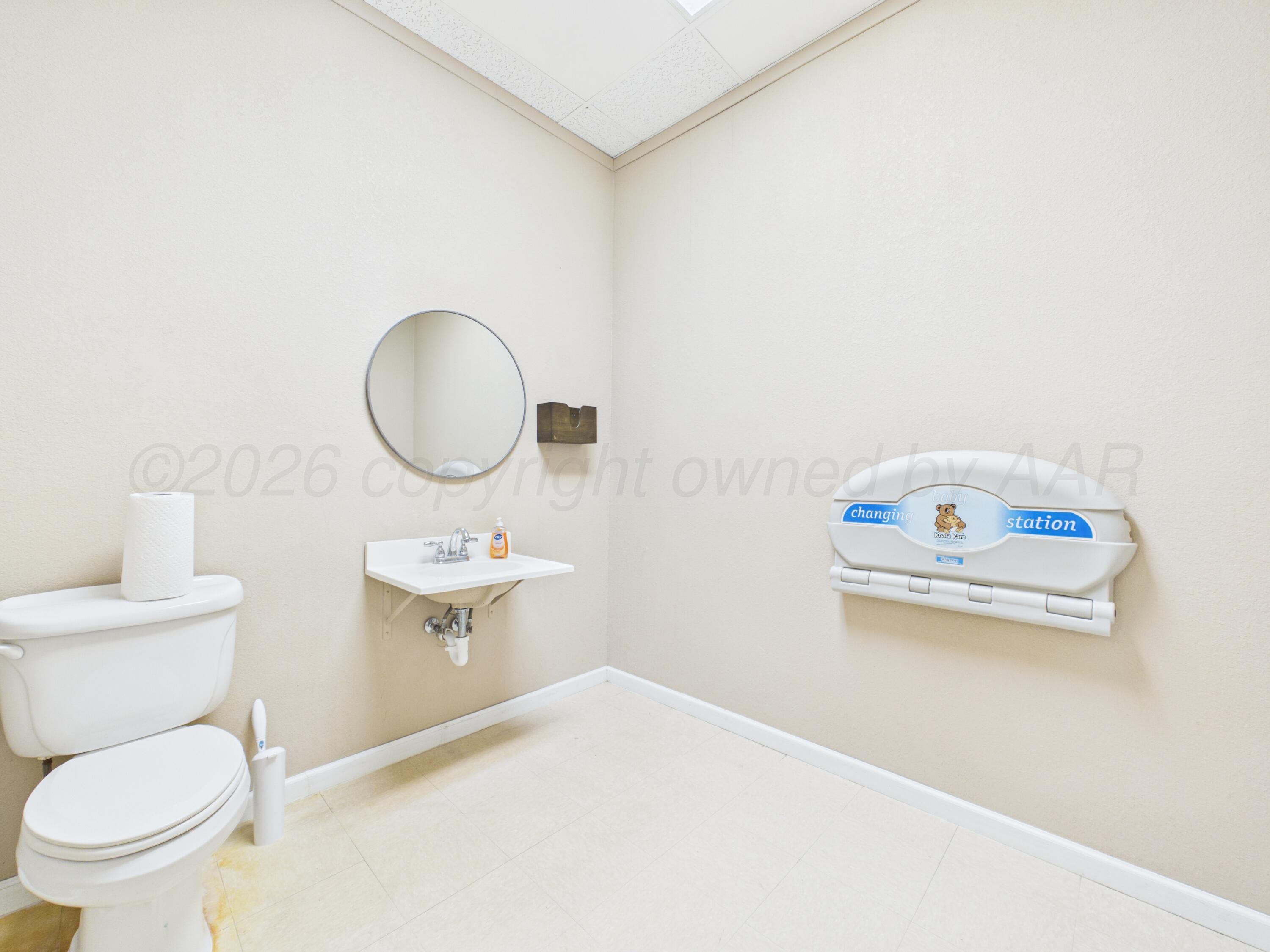 2217/2218 Perryton Parkway Property Photo 82