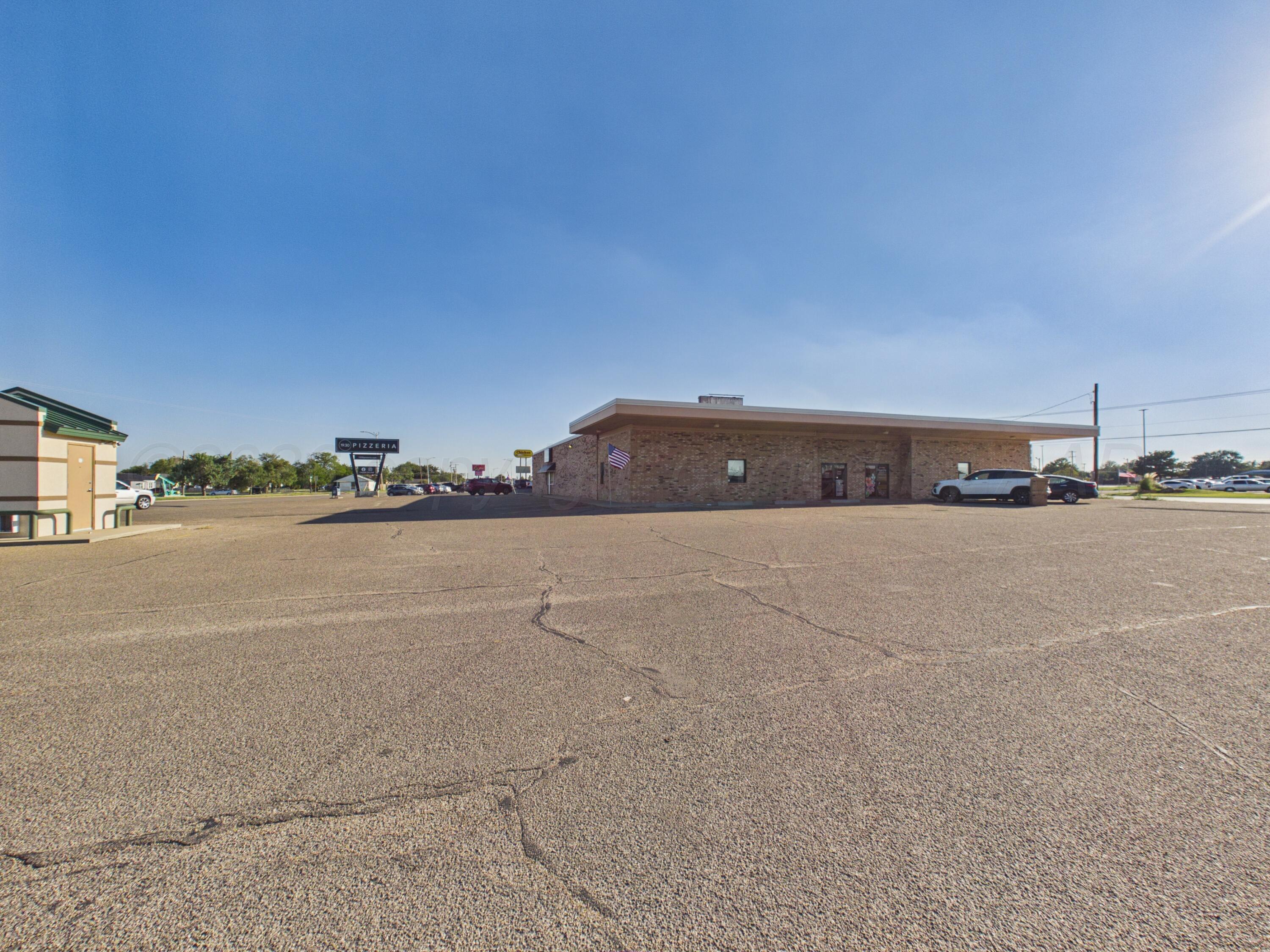 2217/2218 Perryton Parkway Property Photo 95