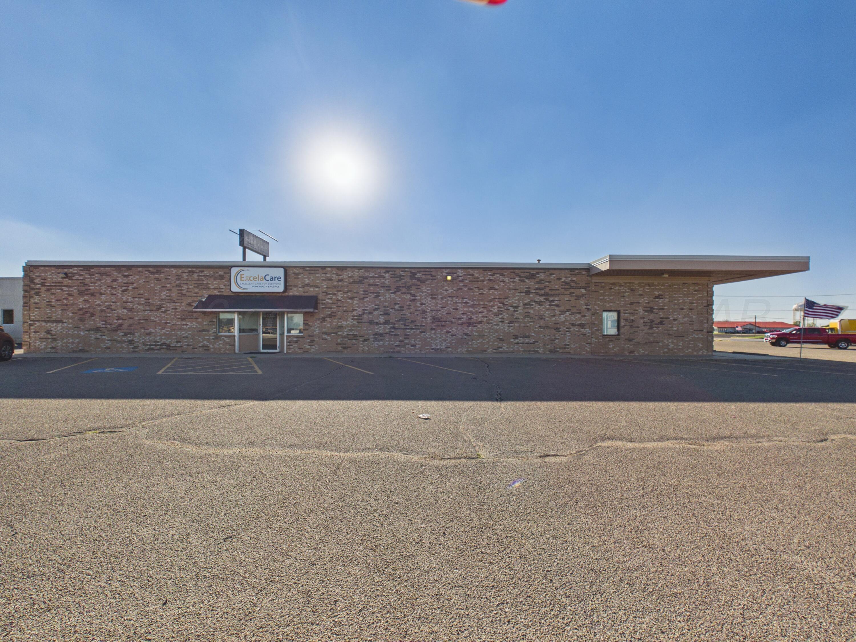 2217/2218 Perryton Parkway Property Photo 102