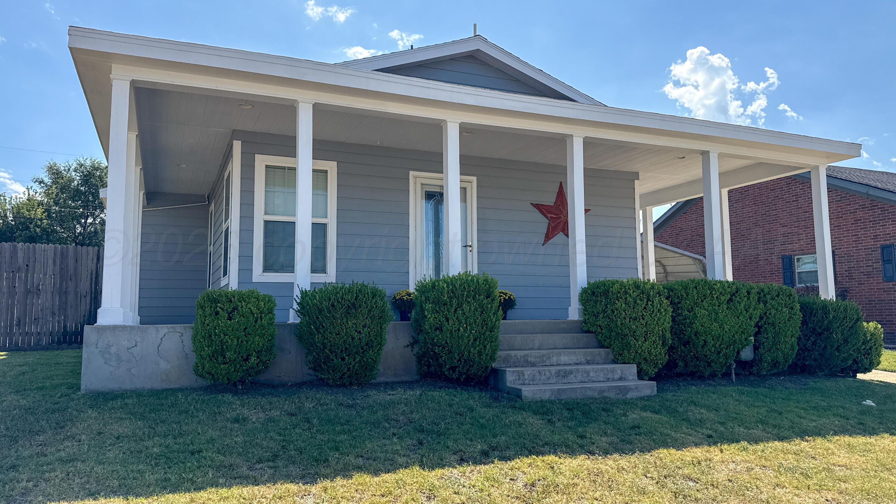 931 Elmore Street Property Photo 3