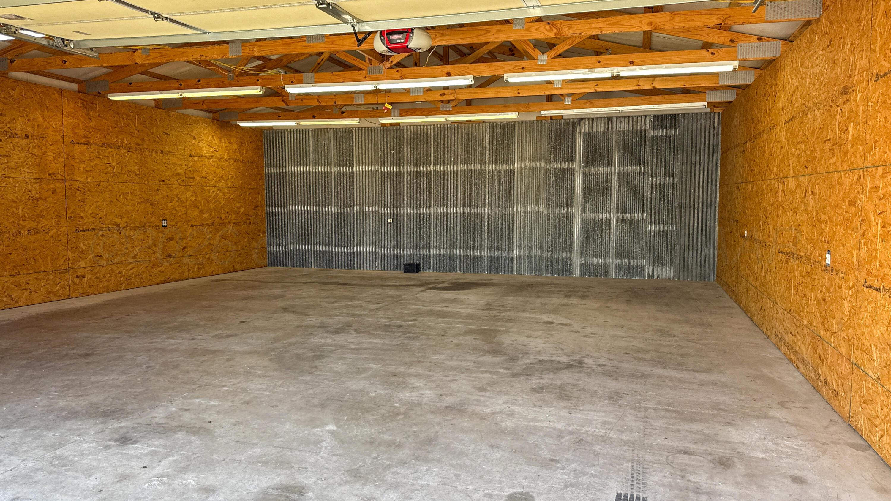 931 Elmore Street Property Photo 8