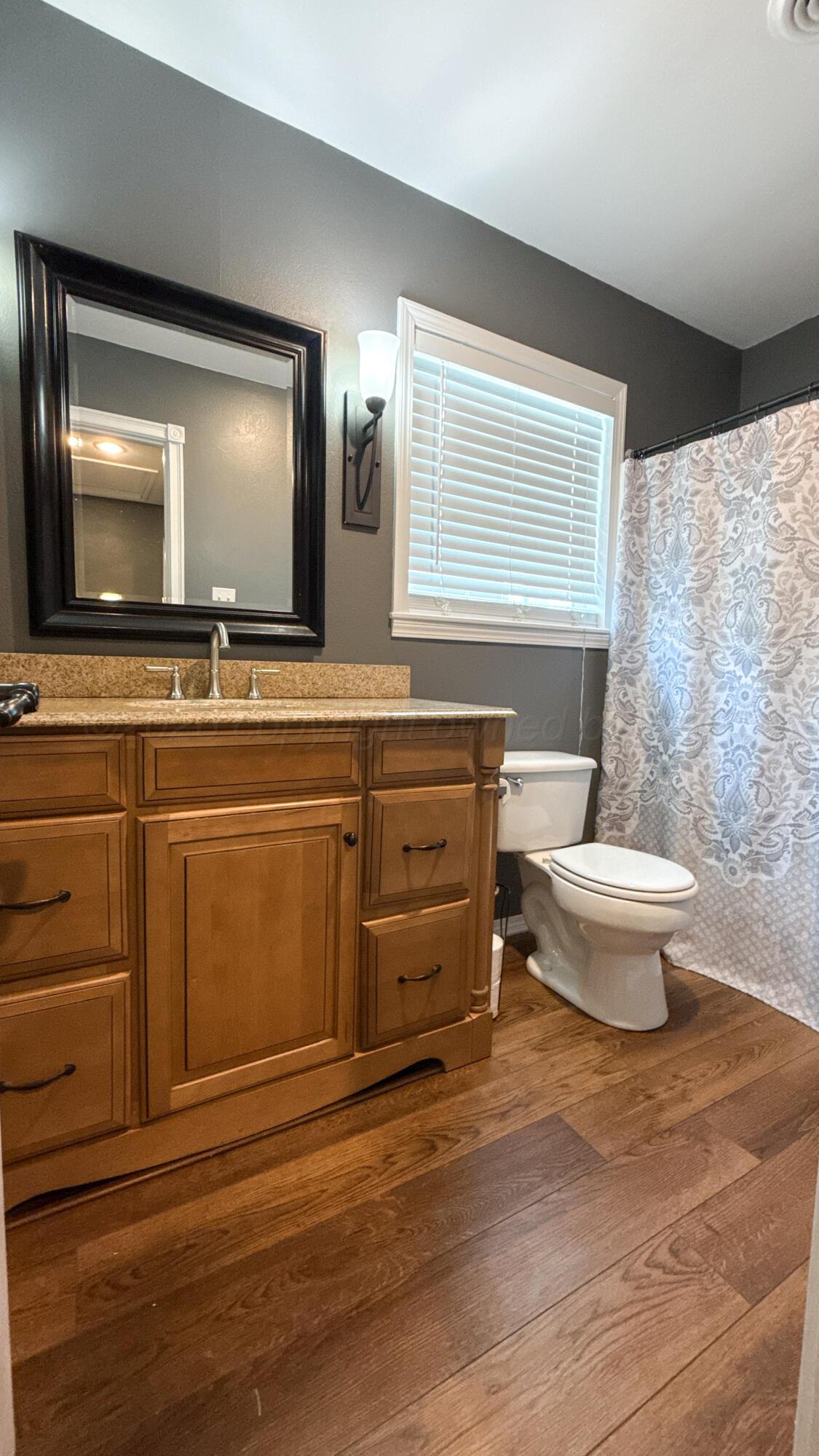 931 Elmore Street Property Photo 23