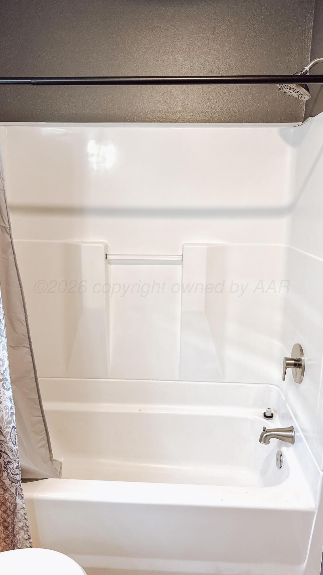 931 Elmore Street Property Photo 24