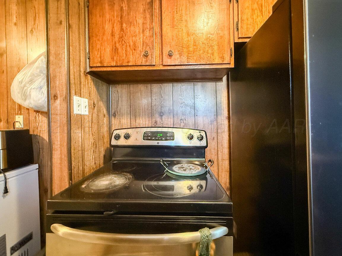 701 E 15th Avenue Property Photo 9