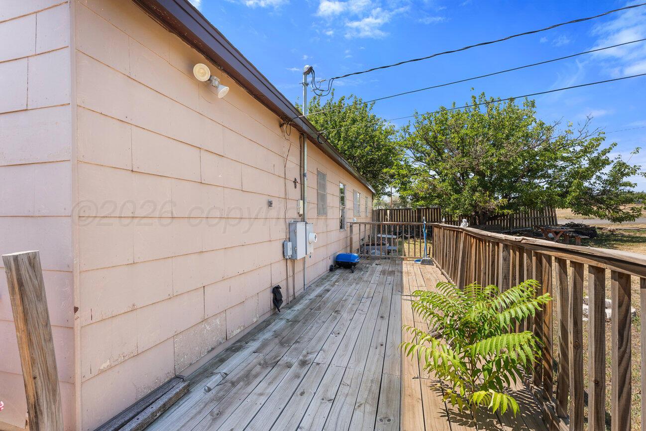 701 E 15th Avenue Property Photo 28