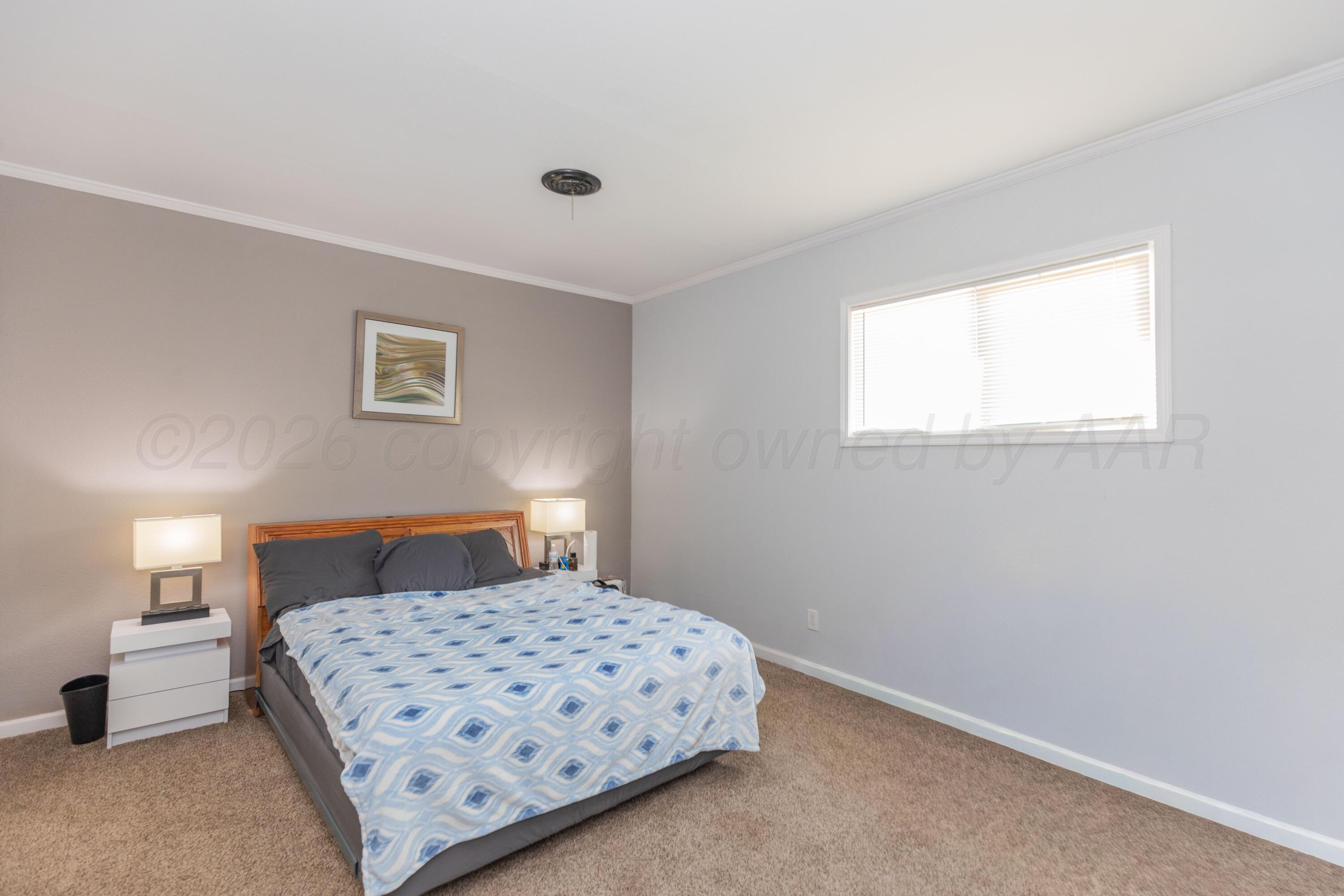 912 W Bonita Avenue Property Photo 14