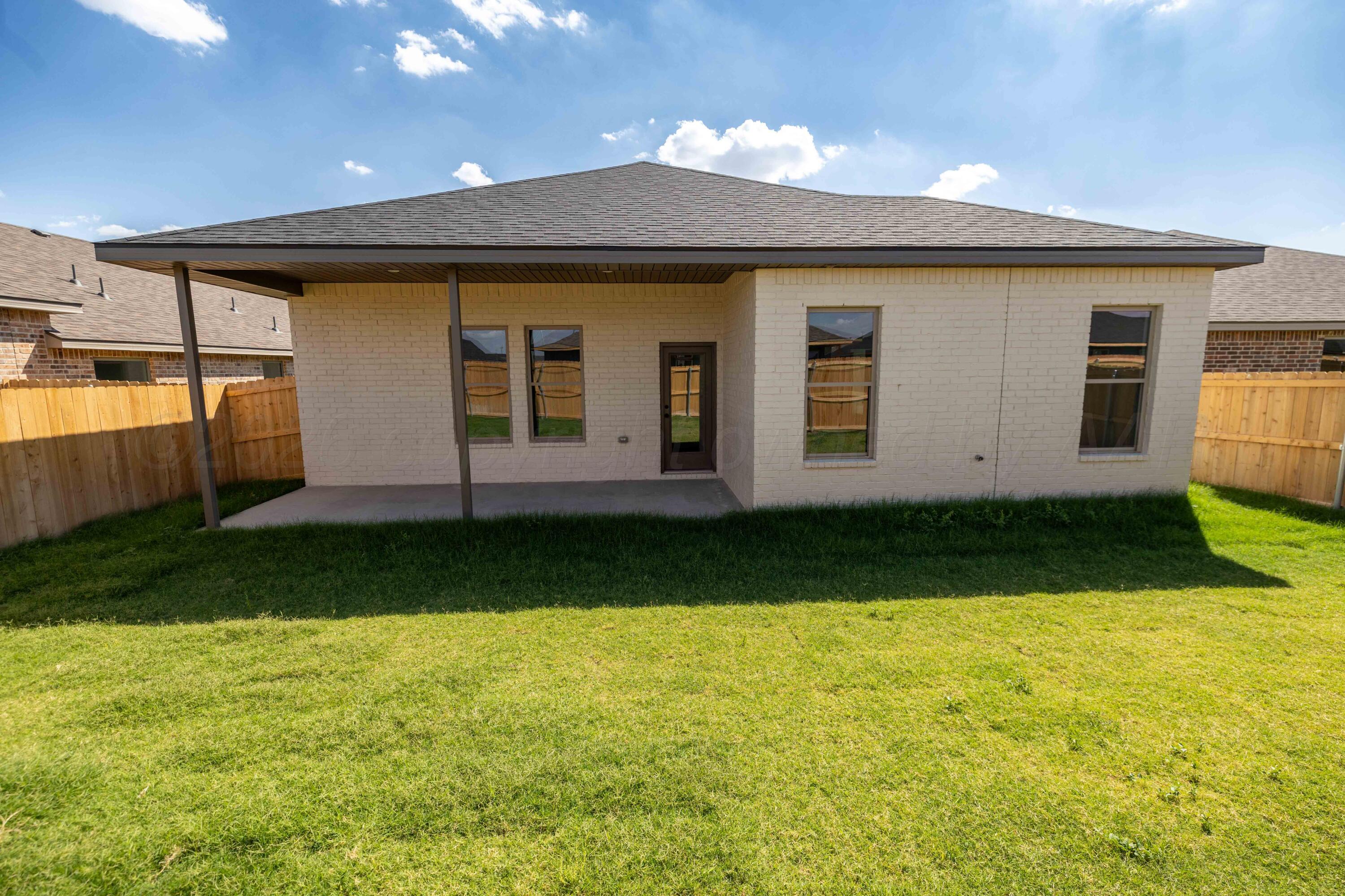 9008 Bunkhouse Road Property Photo 12