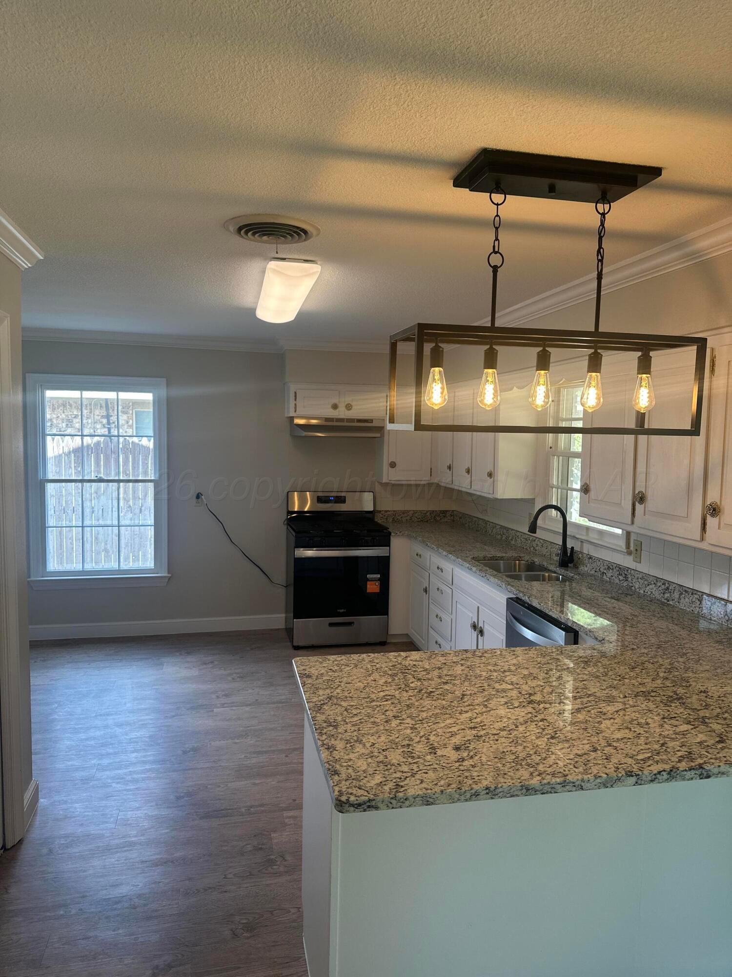 4803 Journey Street Property Photo 5