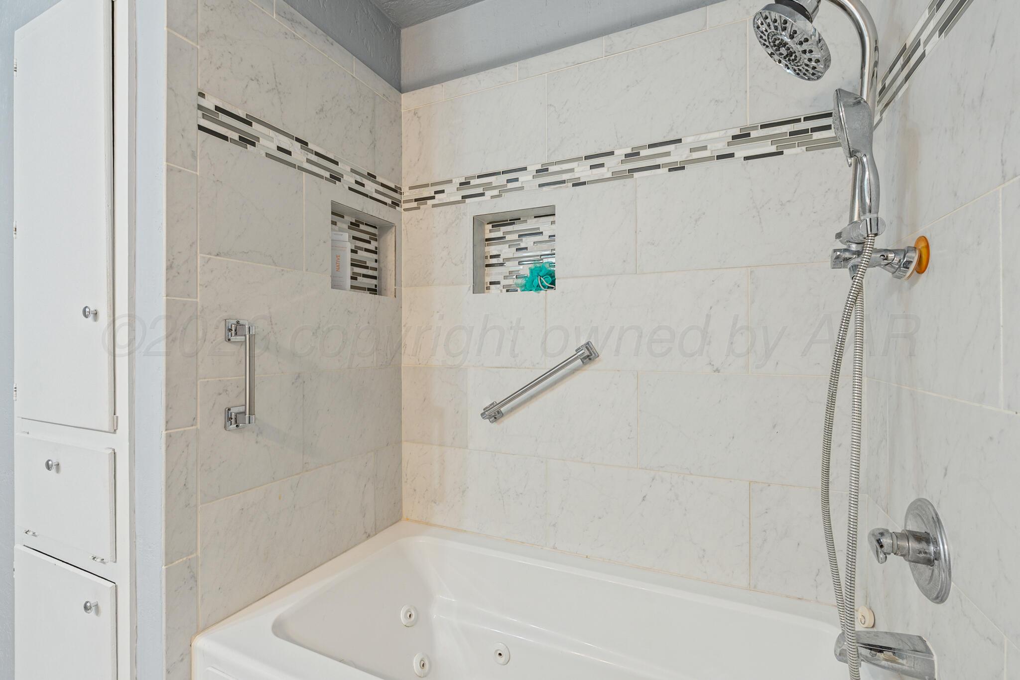 610 Avenue J Property Photo 13