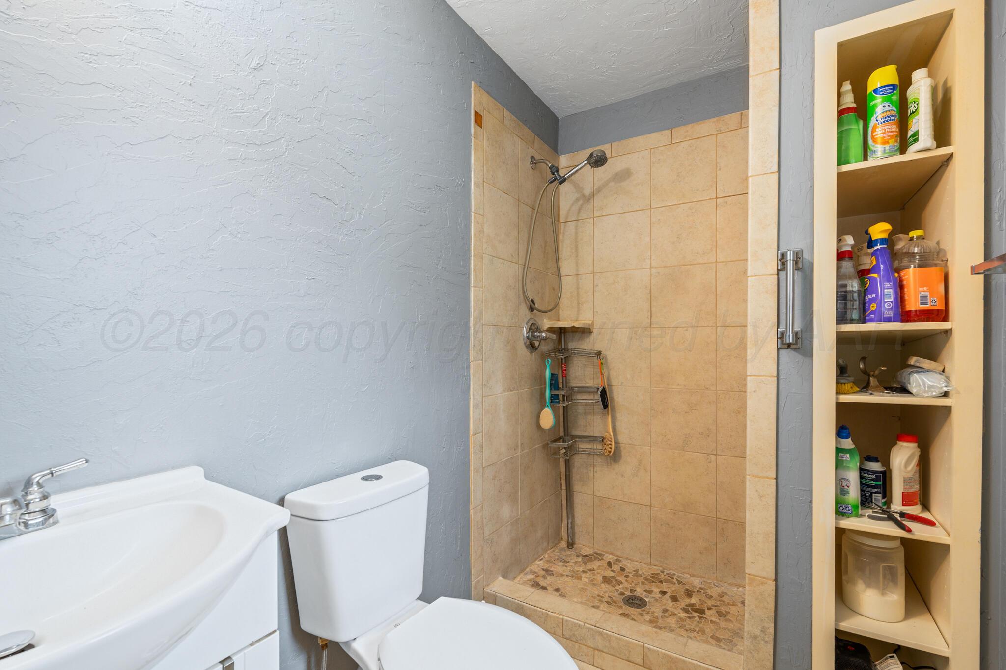 610 Avenue J Property Photo 17