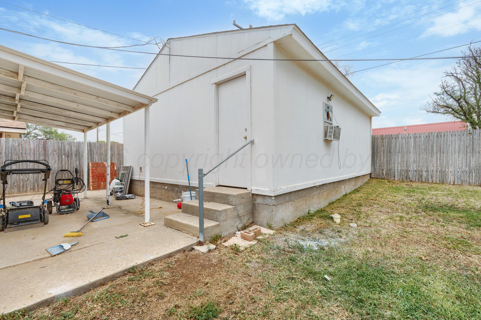 610 Avenue J Property Photo 29