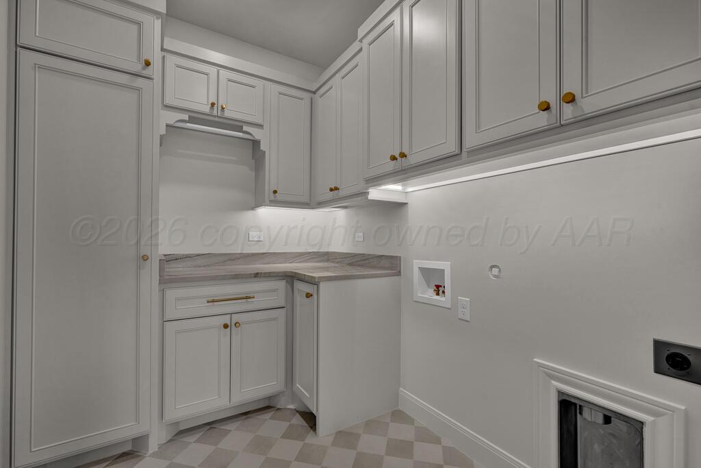 9509 Lenox Drive Property Photo 22