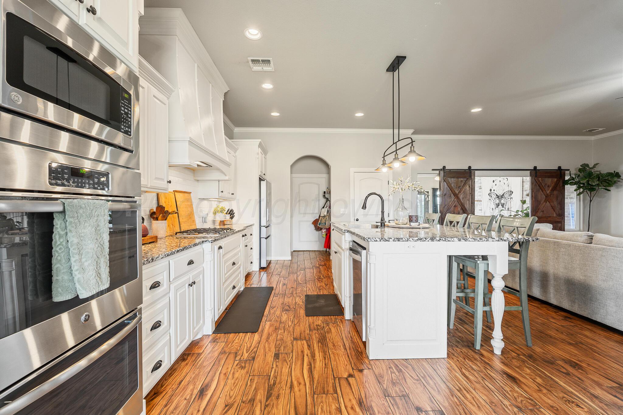 10251 Cessna Drive Property Photo 12
