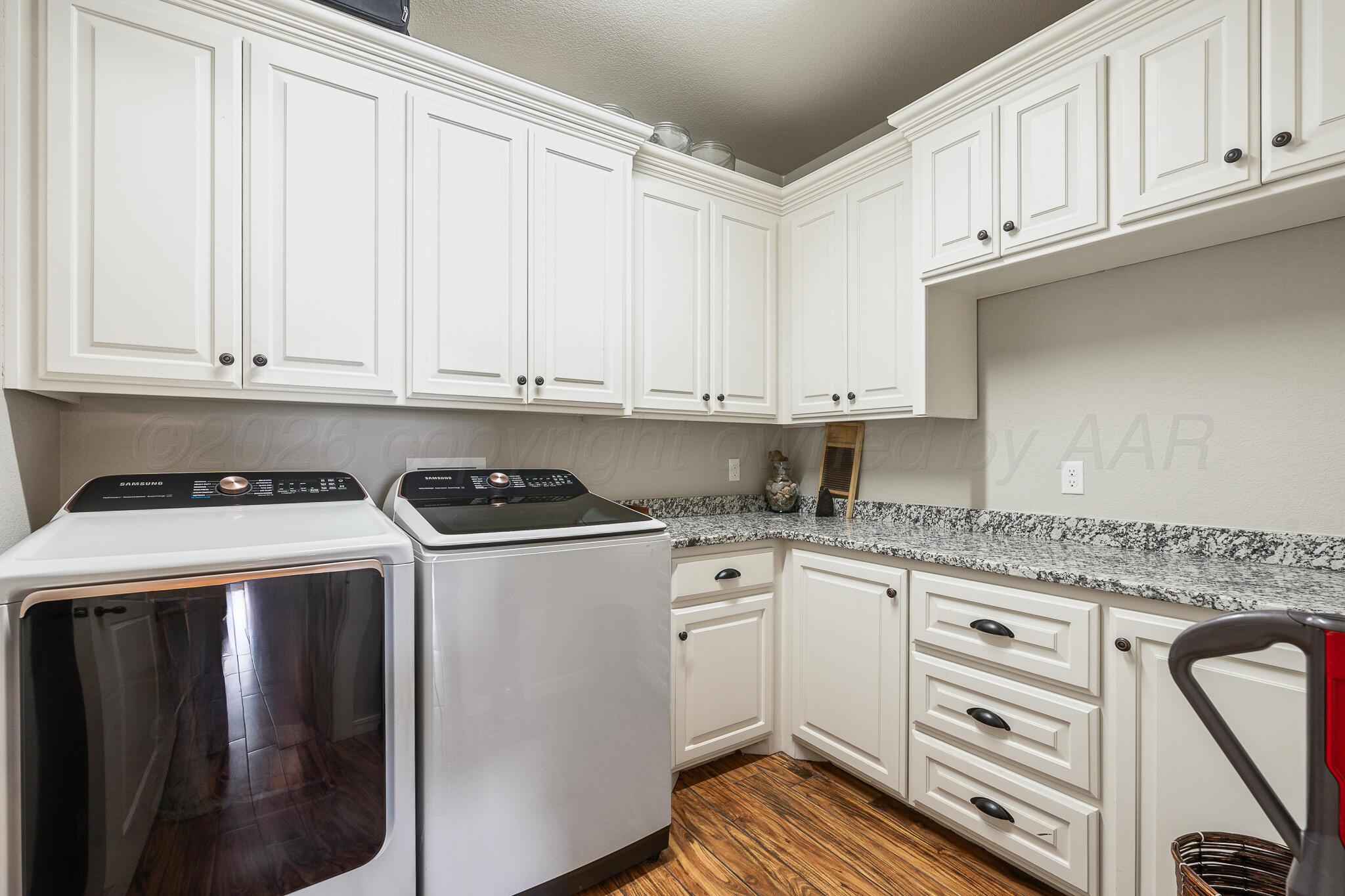 10251 Cessna Drive Property Photo 16