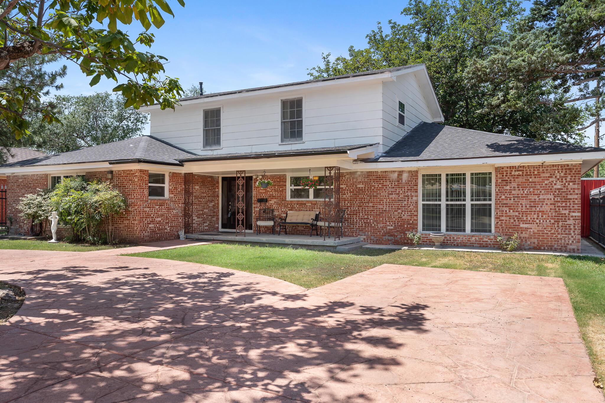 3400 S Milam Street Property Photo 6