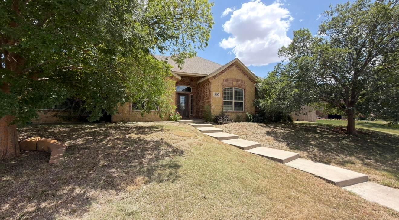 8421 Hamilton Drive Property Photo 2