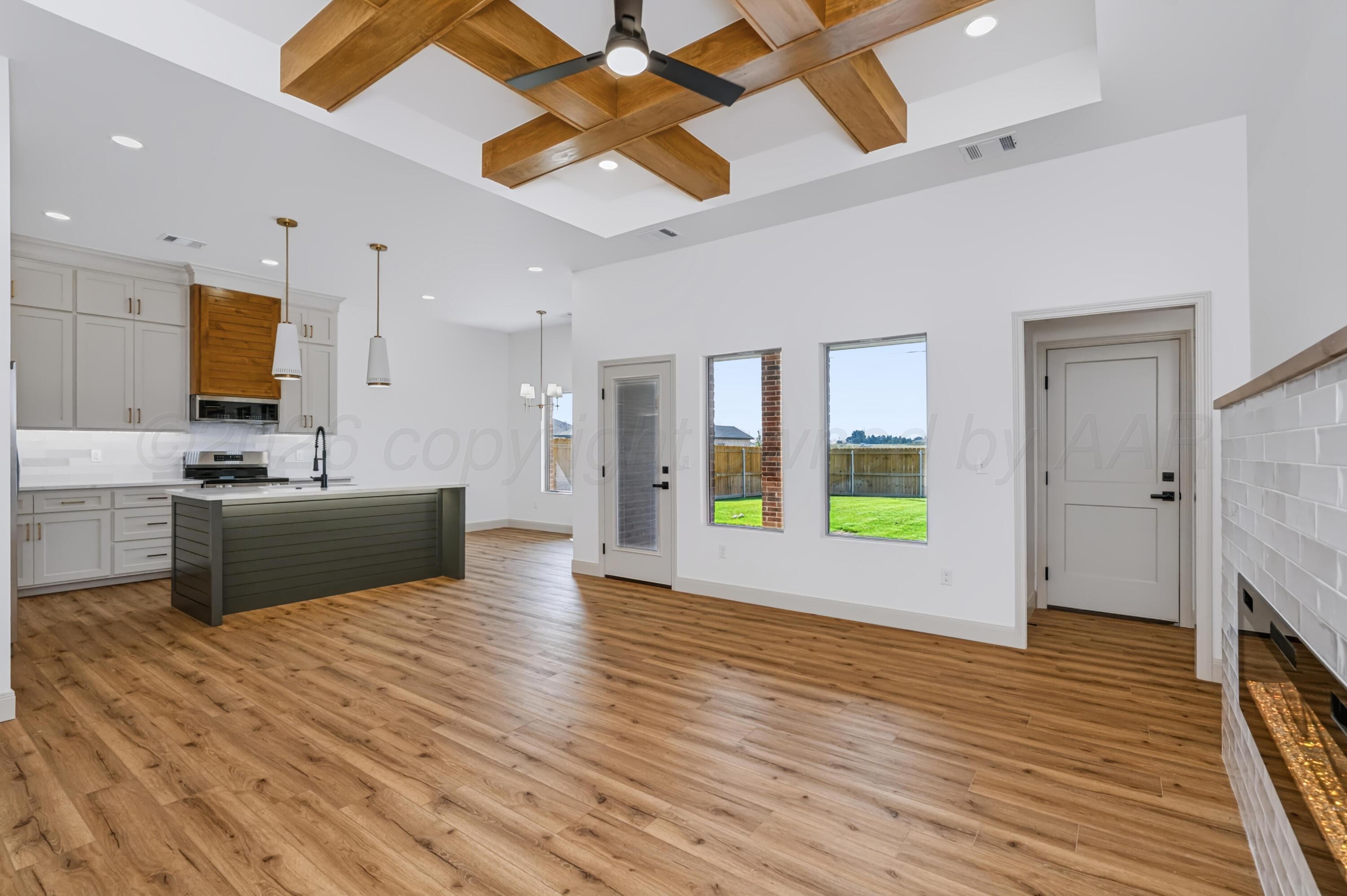 1914 Living Water Drive Property Photo 2