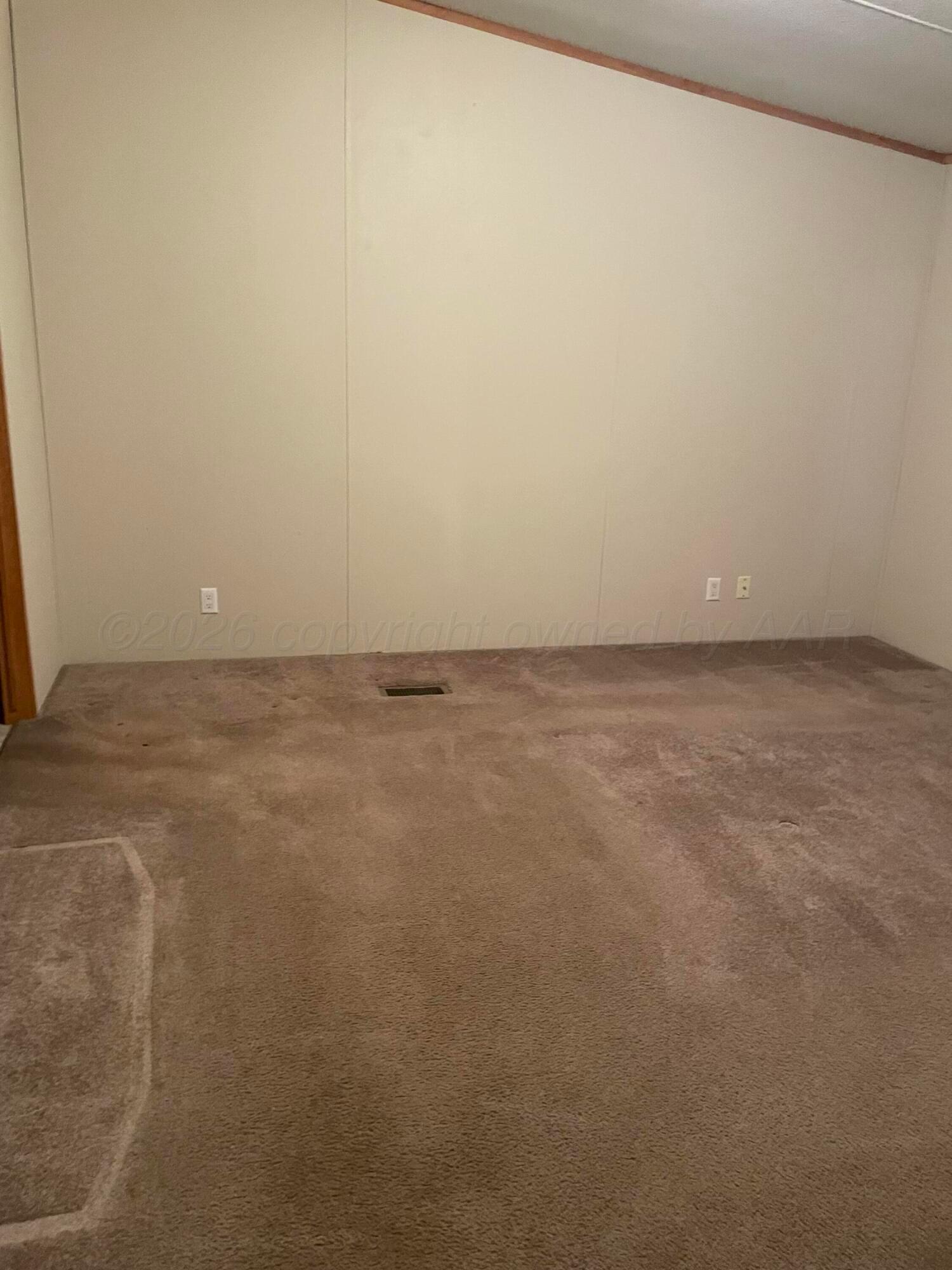401 N Grace Street Property Photo 8