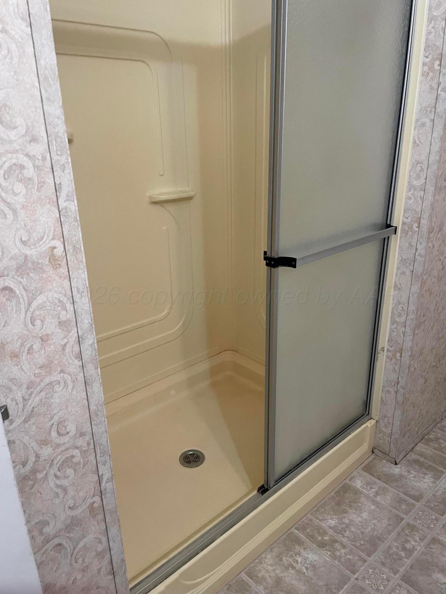 401 N Grace Street Property Photo 9